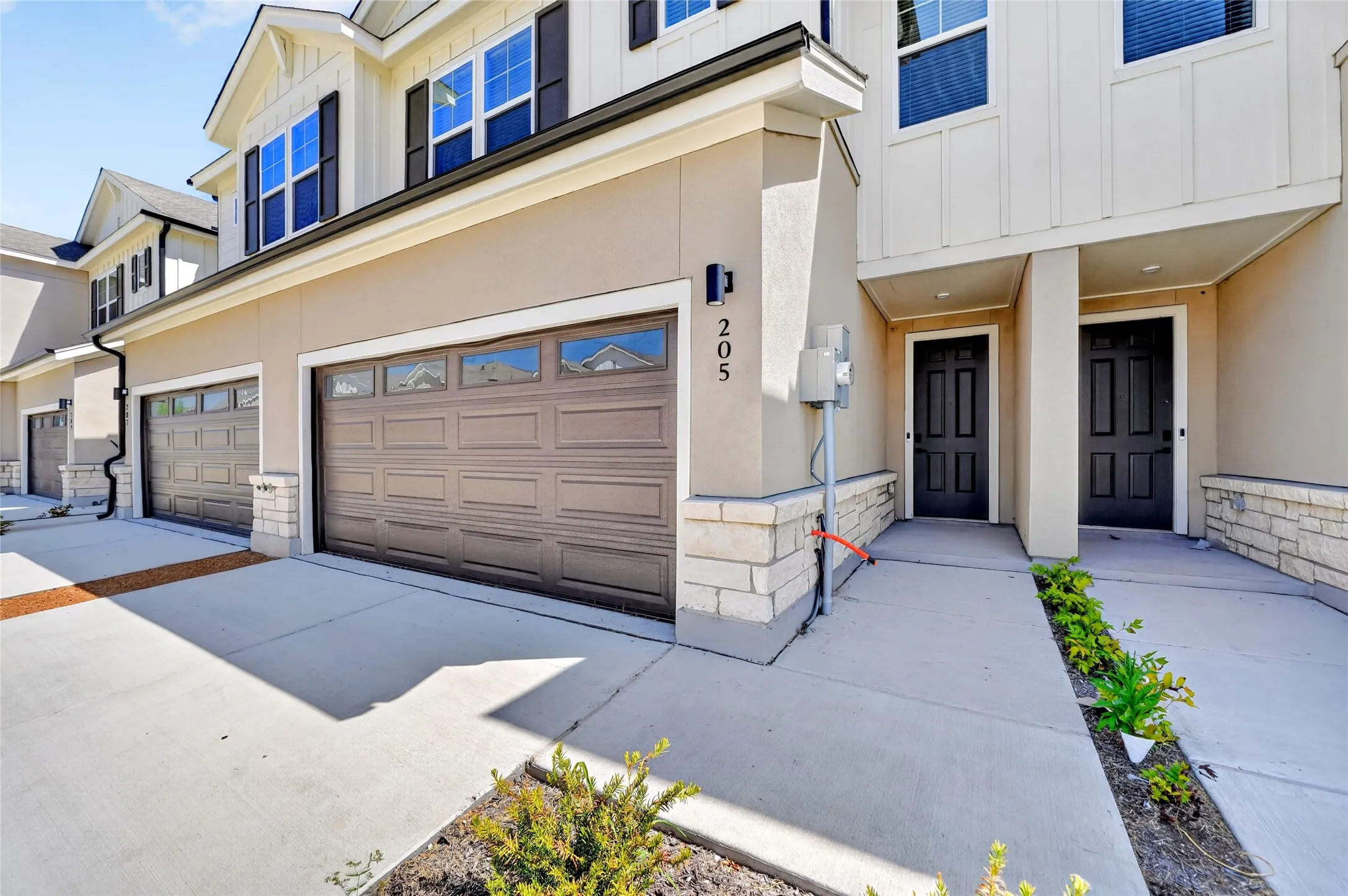 Townhouse For Rent in Collin County , 205 Melody Lane, Melissa, Texas 75454, 3 Bedroom, 3 Bathroom, 2 Garage spaces, 1,798 Sqft, built in 2026, mls#21361107, Real Estate Agent in Melissa, Homes For Rent in Collin county, Homes For Rent in Melissa, Realtor in Melissa Texas, Real Estate Brokerage Independent Realty Texas, Luminita Cordes Realtor
