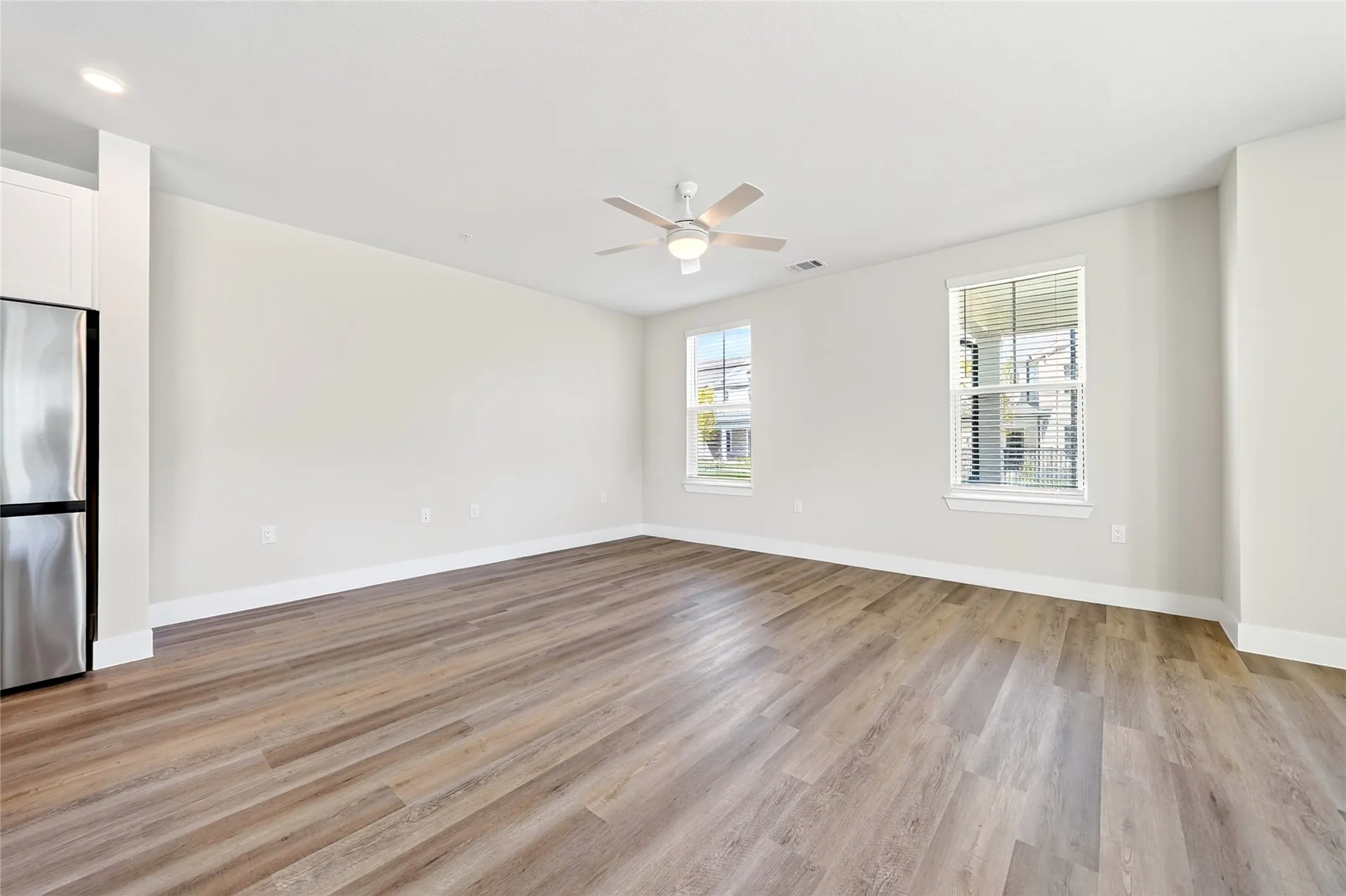 Townhouse For Rent in Collin County , 2902 Serenity Lane, Melissa, Texas 75454, 4 Bedroom, 4 Bathroom, 2 Garage spaces, 2,168 Sqft, built in 2026, mls#21361084, Real Estate Agent in Melissa, Homes For Rent in Collin county, Homes For Rent in Melissa, Realtor in Melissa Texas, Real Estate Brokerage Independent Realty Texas, Luminita Cordes Realtor