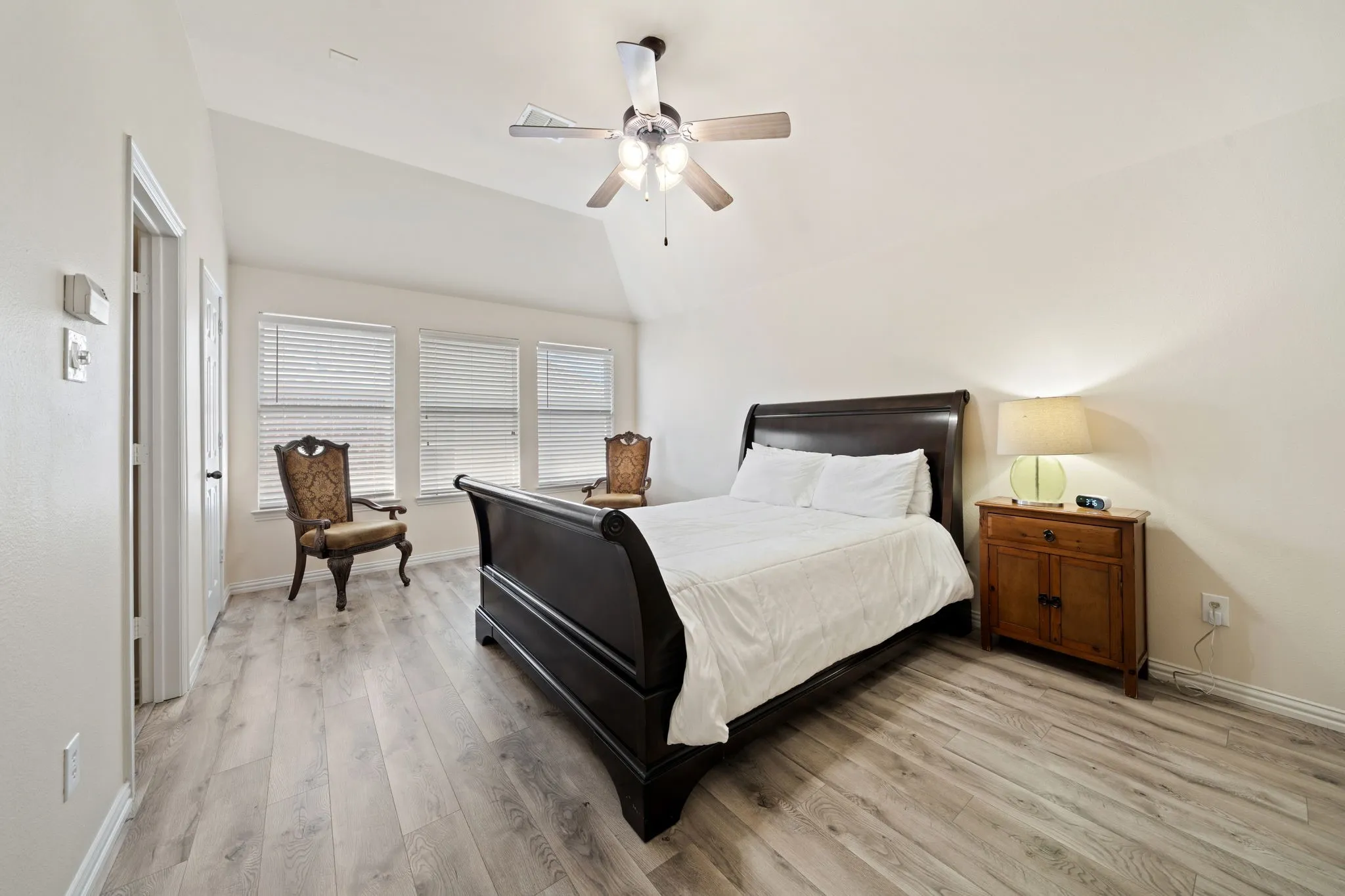 Single Family Residence For Rent in Denton County , 2653 WHISPERING Trail, Little Elm, Texas 75068, 4 Bedroom, 3 Bathroom, 2 Garage spaces, 2,293 Sqft, built in 2004, mls#21354605, Real Estate Agent in Little Elm, Homes For Rent in Denton county, Homes For Rent in Little Elm, Realtor in Little Elm Texas, Real Estate Brokerage Independent Realty Texas, Luminita Cordes Realtor