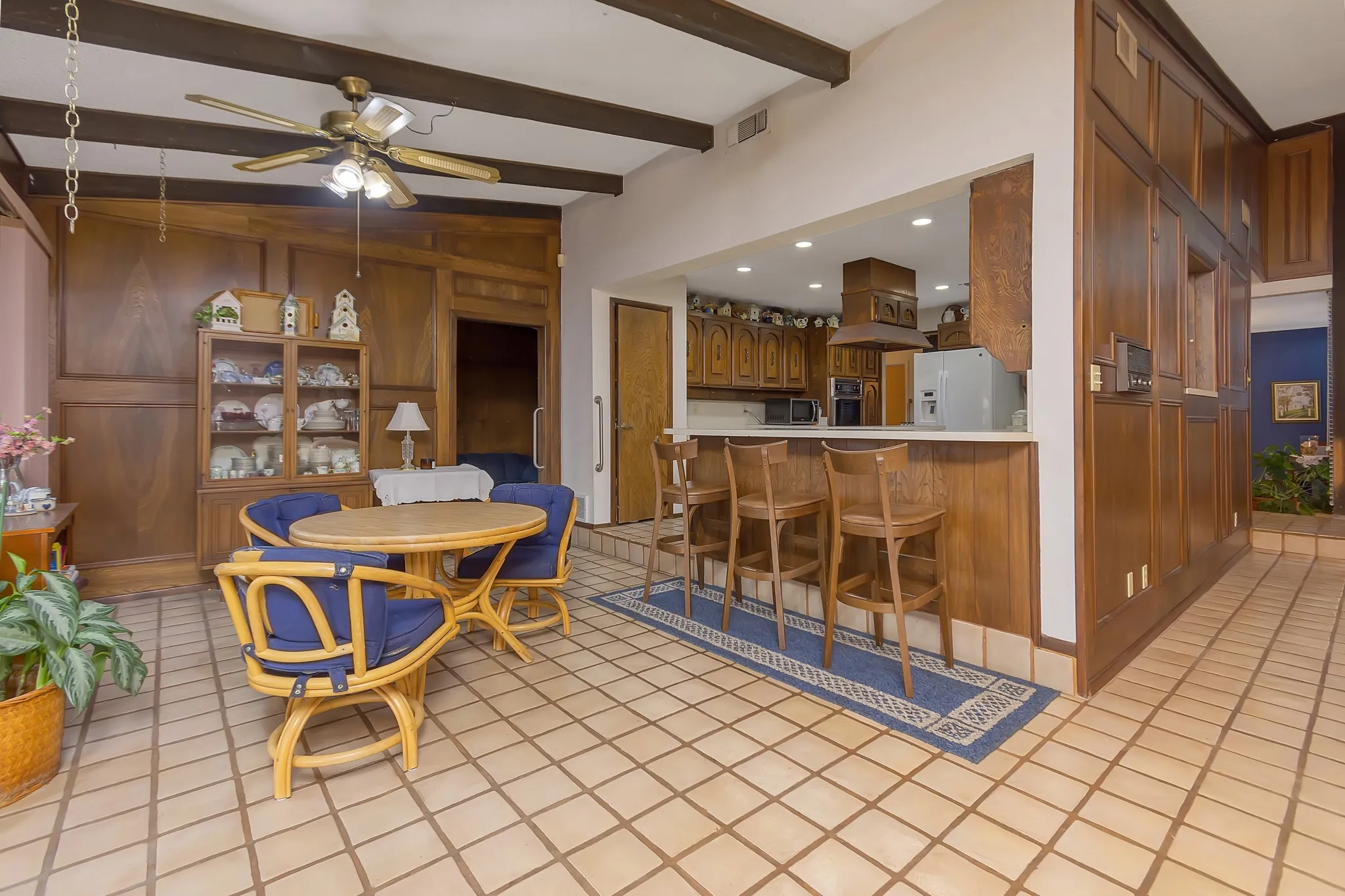 Single Family Residence For Sale in Tarrant County , 1665 Knox Road, Keller, Texas 76262, 4 Bedroom, 3 Bathroom, 2 Garage spaces, 3,906 Sqft, built in 1980, Price $1,800,000, mls#21361218, Real Estate Agent in Keller, Homes For Sale in Tarrant county, Homes For Sale in Keller, Realtor in Keller Texas, Real Estate Brokerage Independent Realty Texas, Luminita Cordes Realtor
