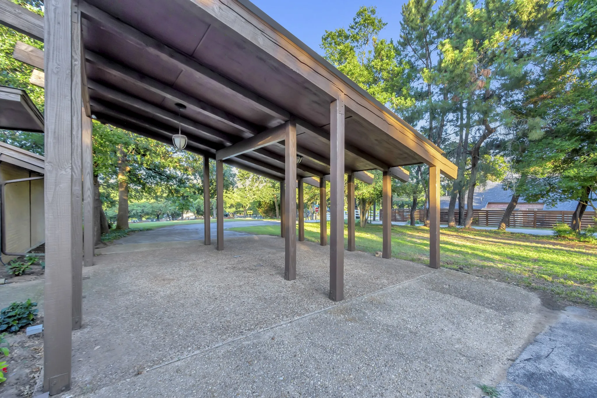 Single Family Residence For Sale in Tarrant County , 1665 Knox Road, Keller, Texas 76262, 4 Bedroom, 3 Bathroom, 2 Garage spaces, 3,906 Sqft, built in 1980, Price $1,800,000, mls#21361218, Real Estate Agent in Keller, Homes For Sale in Tarrant county, Homes For Sale in Keller, Realtor in Keller Texas, Real Estate Brokerage Independent Realty Texas, Luminita Cordes Realtor