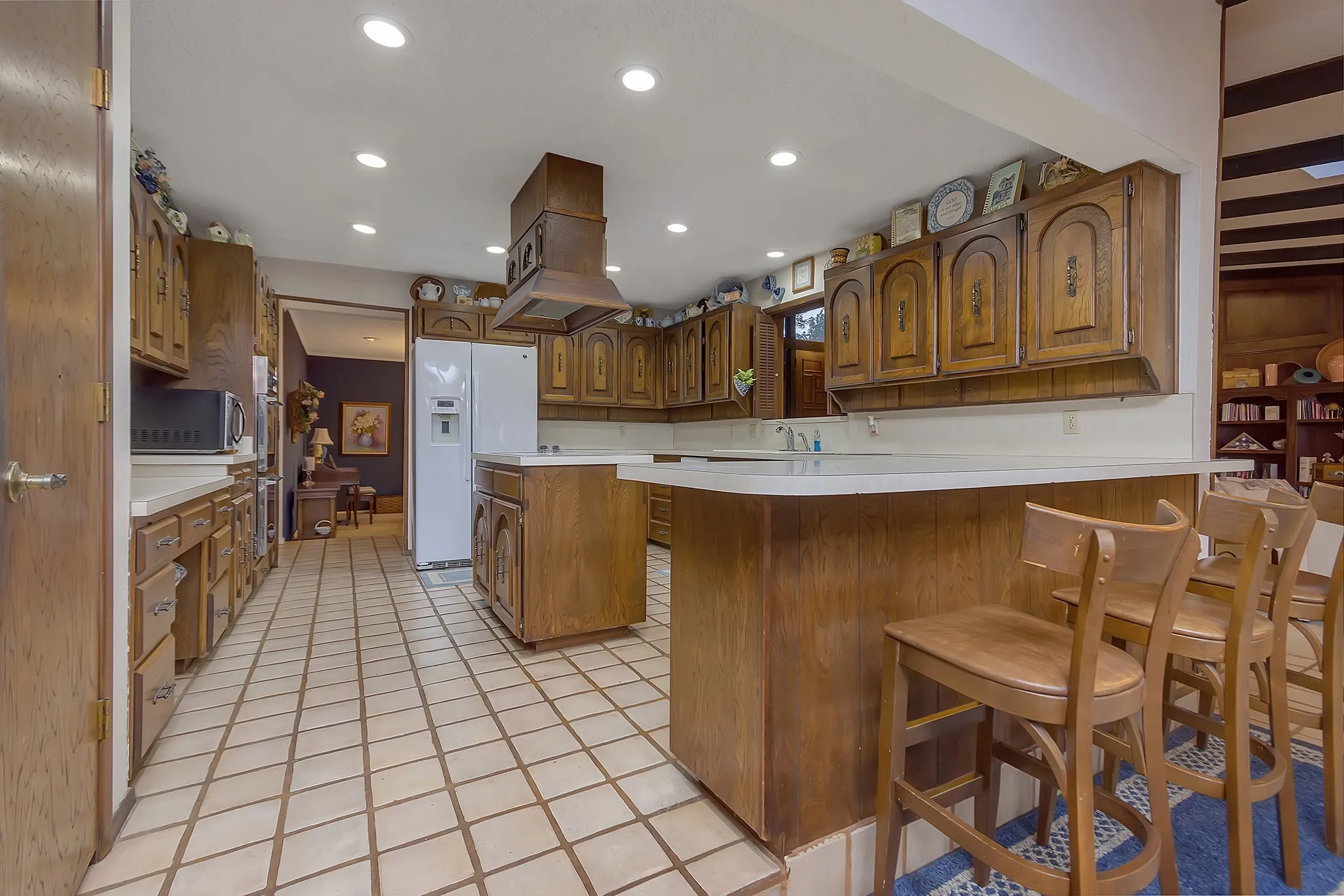 Single Family Residence For Sale in Tarrant County , 1665 Knox Road, Keller, Texas 76262, 4 Bedroom, 3 Bathroom, 2 Garage spaces, 3,906 Sqft, built in 1980, Price $1,800,000, mls#21361218, Real Estate Agent in Keller, Homes For Sale in Tarrant county, Homes For Sale in Keller, Realtor in Keller Texas, Real Estate Brokerage Independent Realty Texas, Luminita Cordes Realtor