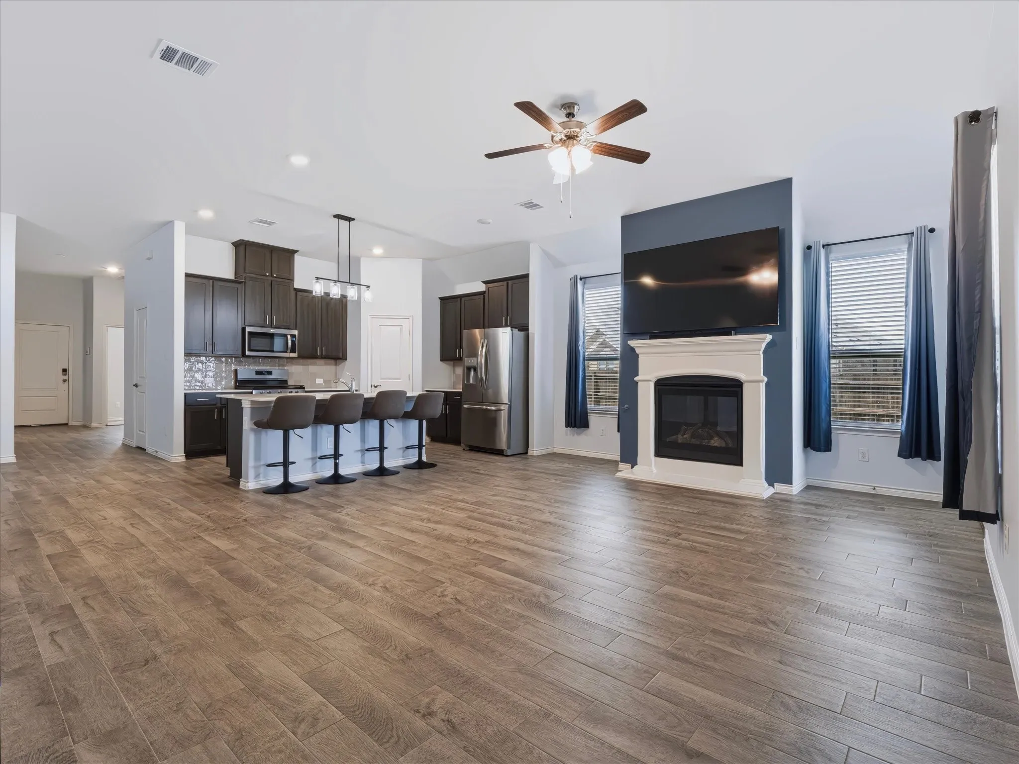 Single Family Residence For Sale in Denton County , 11203 Hawks Landing Drive, Aubrey, Texas 76227, 4 Bedroom, 3 Bathroom, 2 Garage spaces, 2,080 Sqft, built in 2022, mls#21360944, Real Estate Agent in Aubrey, Homes For Sale in Denton county, Homes For Sale in Aubrey, Realtor in Aubrey Texas, Real Estate Brokerage Independent Realty Texas, Luminita Cordes Realtor