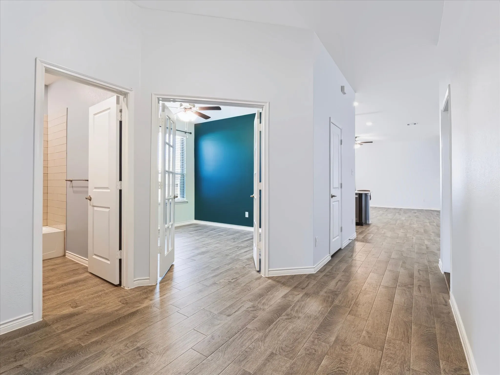 Single Family Residence For Sale in Denton County , 11203 Hawks Landing Drive, Aubrey, Texas 76227, 4 Bedroom, 3 Bathroom, 2 Garage spaces, 2,080 Sqft, built in 2022, mls#21360944, Real Estate Agent in Aubrey, Homes For Sale in Denton county, Homes For Sale in Aubrey, Realtor in Aubrey Texas, Real Estate Brokerage Independent Realty Texas, Luminita Cordes Realtor