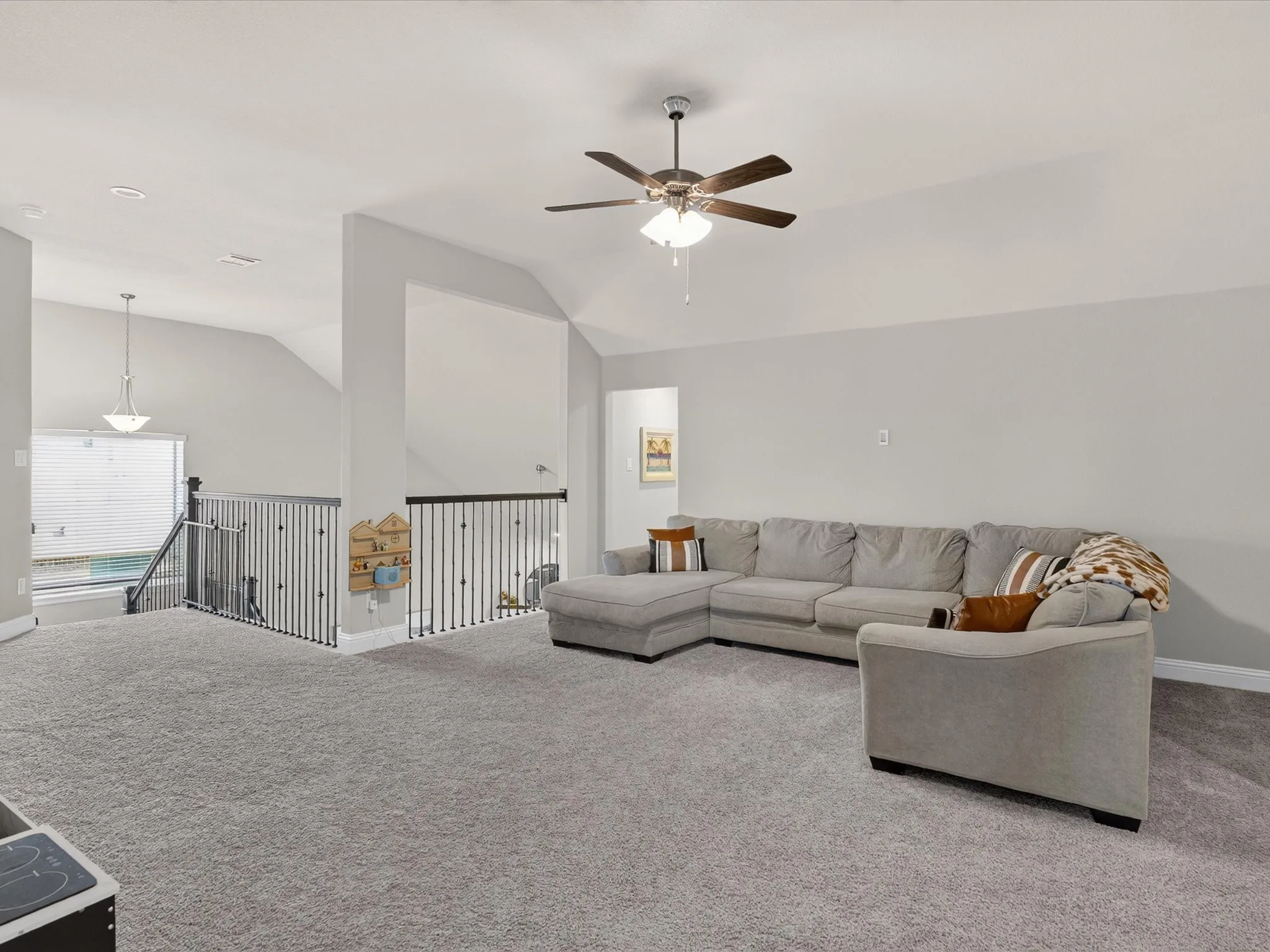 Single Family Residence For Rent in Ellis County , 3455 Hidden Hollow Drive, Grand Prairie, Texas 76065, 5 Bedroom, 4 Bathroom, 3 Garage spaces, 3,366 Sqft, built in 2022, mls#21361281, Real Estate Agent in Grand Prairie, Homes For Rent in Ellis county, Homes For Rent in Grand Prairie, Realtor in Grand Prairie Texas, Real Estate Brokerage Independent Realty Texas, Luminita Cordes Realtor