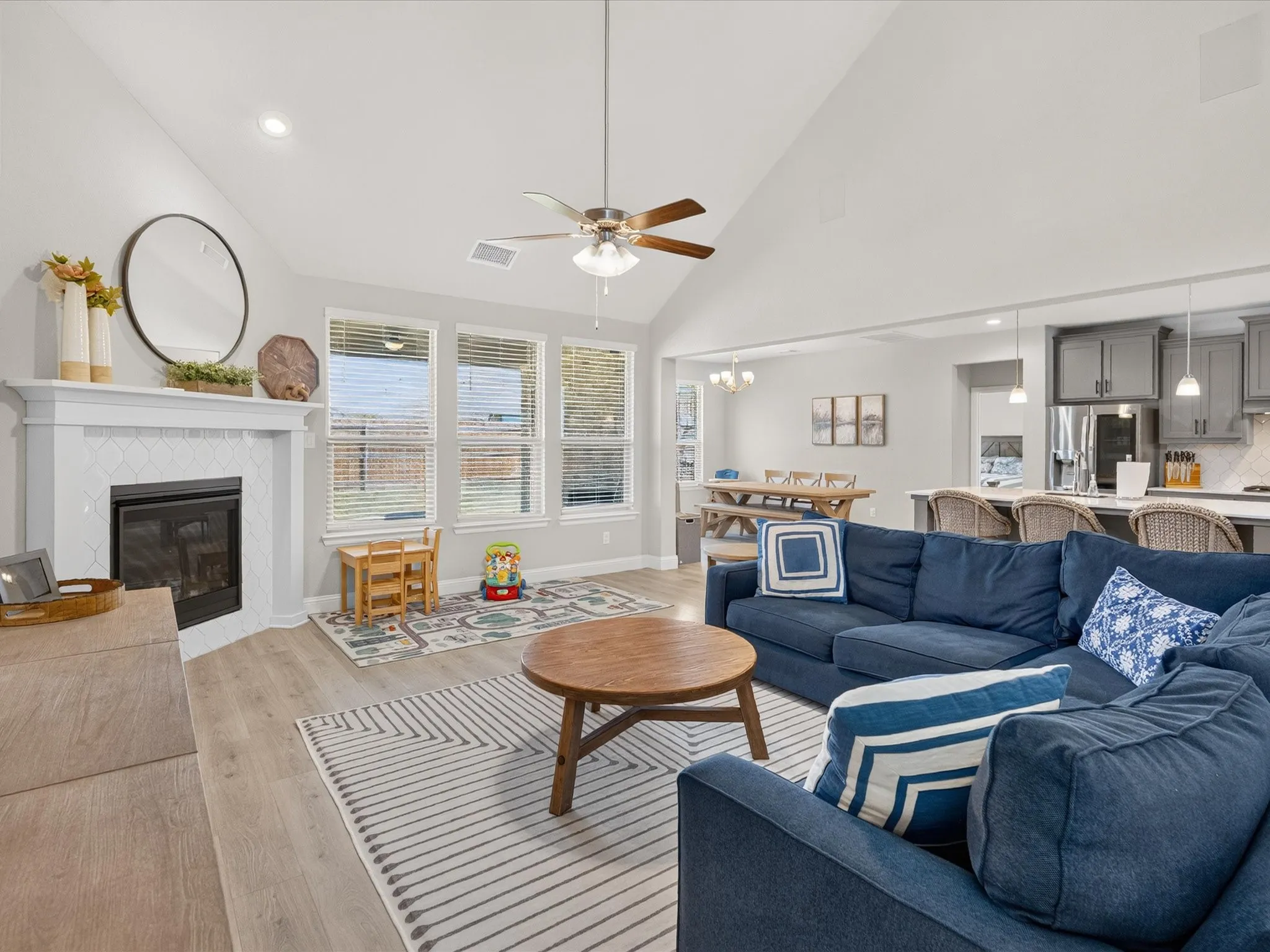 Single Family Residence For Rent in Ellis County , 3455 Hidden Hollow Drive, Grand Prairie, Texas 76065, 5 Bedroom, 4 Bathroom, 3 Garage spaces, 3,366 Sqft, built in 2022, mls#21361281, Real Estate Agent in Grand Prairie, Homes For Rent in Ellis county, Homes For Rent in Grand Prairie, Realtor in Grand Prairie Texas, Real Estate Brokerage Independent Realty Texas, Luminita Cordes Realtor