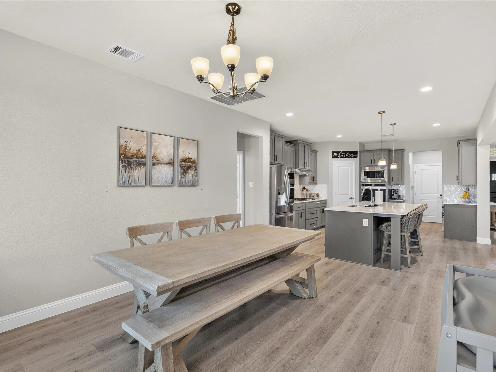 Single Family Residence For Rent in Ellis County , 3455 Hidden Hollow Drive, Grand Prairie, Texas 76065, 5 Bedroom, 4 Bathroom, 3 Garage spaces, 3,366 Sqft, built in 2022, mls#21361281, Real Estate Agent in Grand Prairie, Homes For Rent in Ellis county, Homes For Rent in Grand Prairie, Realtor in Grand Prairie Texas, Real Estate Brokerage Independent Realty Texas, Luminita Cordes Realtor