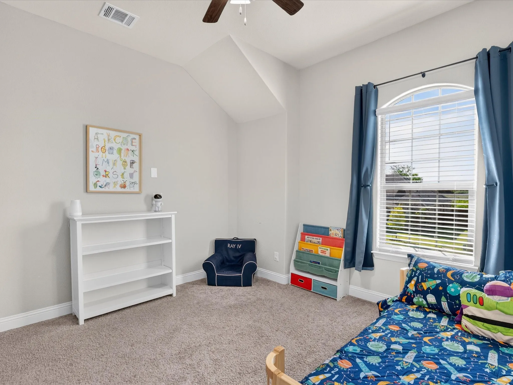 Single Family Residence For Rent in Ellis County , 3455 Hidden Hollow Drive, Grand Prairie, Texas 76065, 5 Bedroom, 4 Bathroom, 3 Garage spaces, 3,366 Sqft, built in 2022, mls#21361281, Real Estate Agent in Grand Prairie, Homes For Rent in Ellis county, Homes For Rent in Grand Prairie, Realtor in Grand Prairie Texas, Real Estate Brokerage Independent Realty Texas, Luminita Cordes Realtor