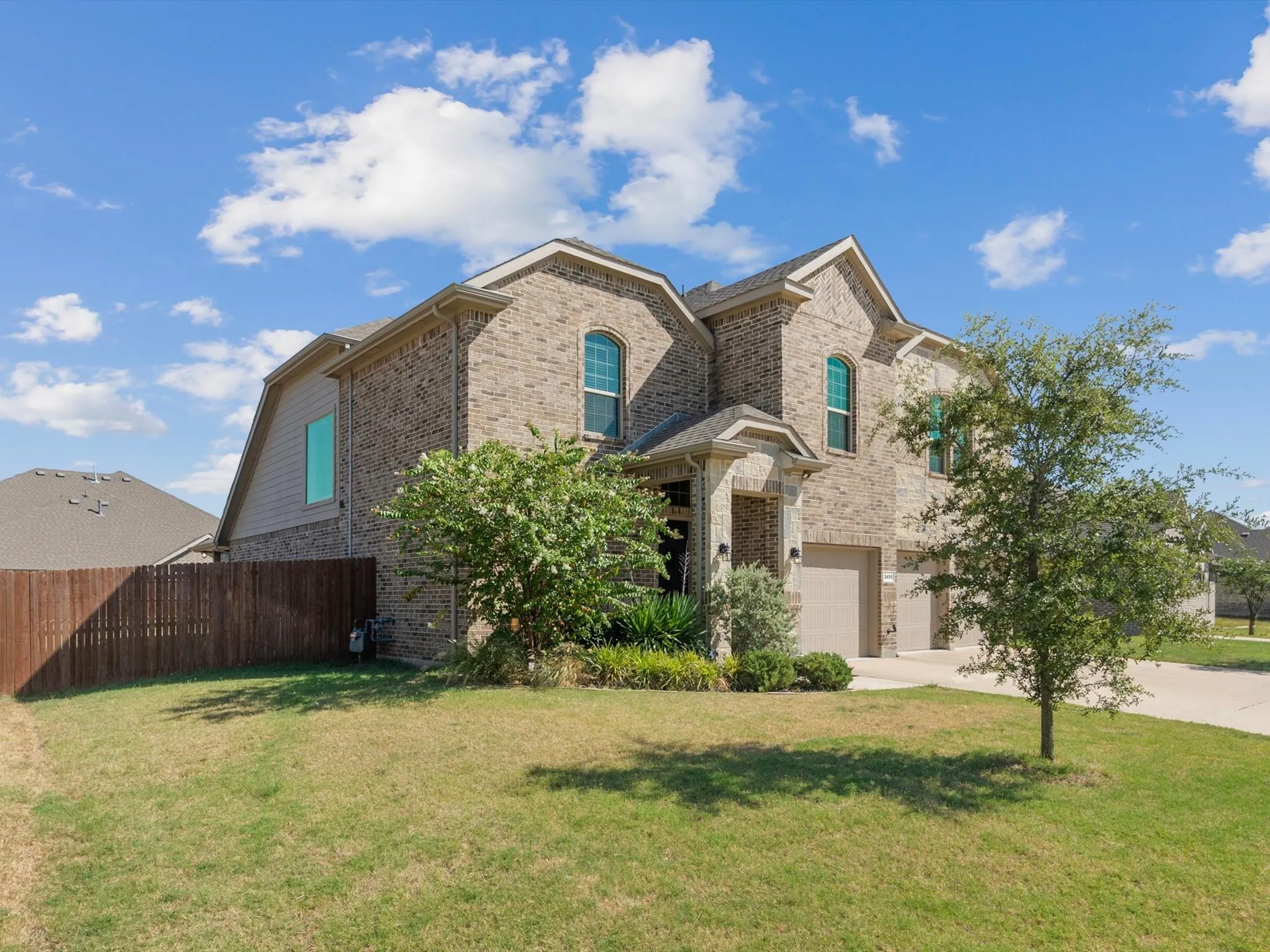 Single Family Residence For Rent in Ellis County , 3455 Hidden Hollow Drive, Grand Prairie, Texas 76065, 5 Bedroom, 4 Bathroom, 3 Garage spaces, 3,366 Sqft, built in 2022, mls#21361281, Real Estate Agent in Grand Prairie, Homes For Rent in Ellis county, Homes For Rent in Grand Prairie, Realtor in Grand Prairie Texas, Real Estate Brokerage Independent Realty Texas, Luminita Cordes Realtor