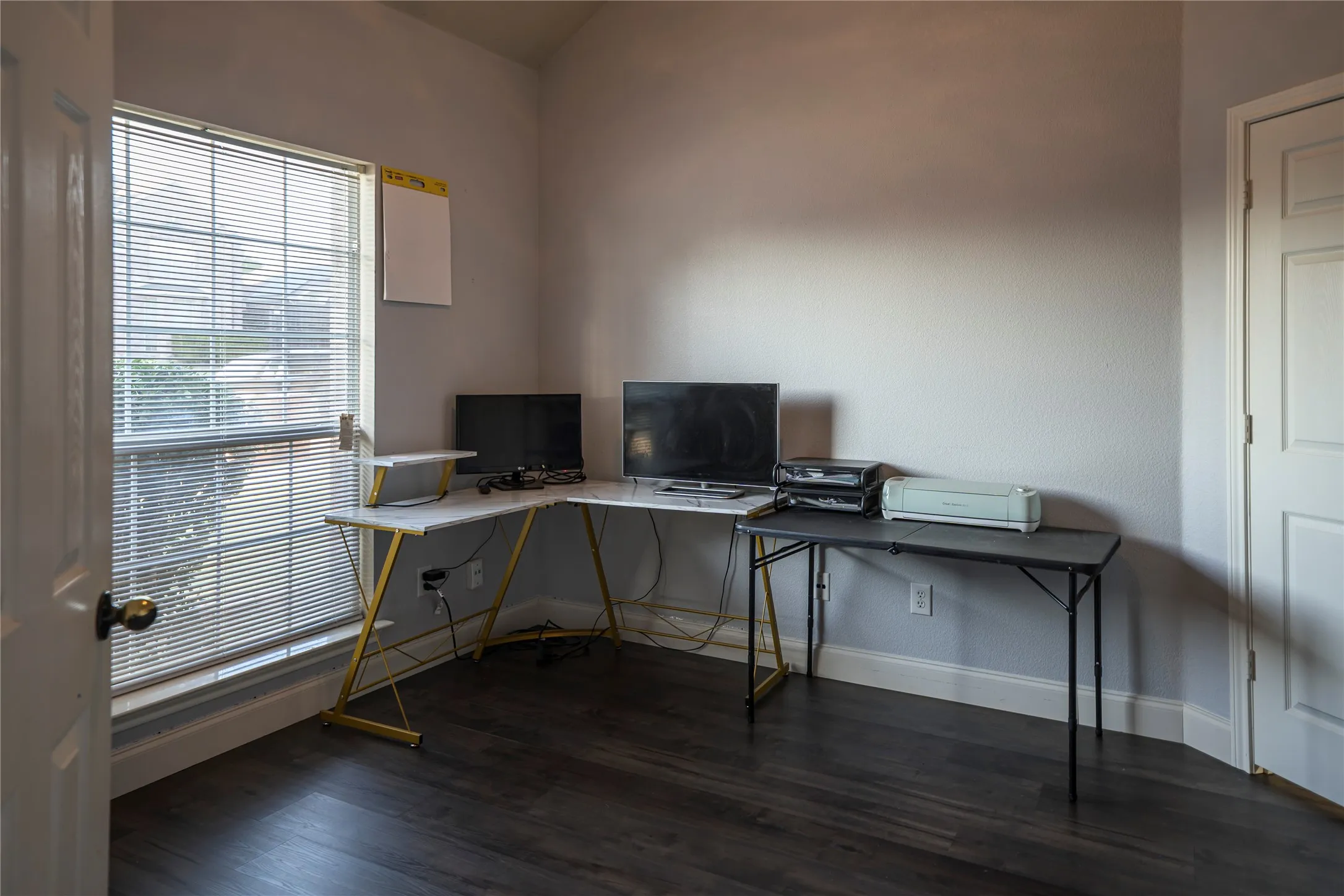 Wood-finish flooring with a neutral wall palette