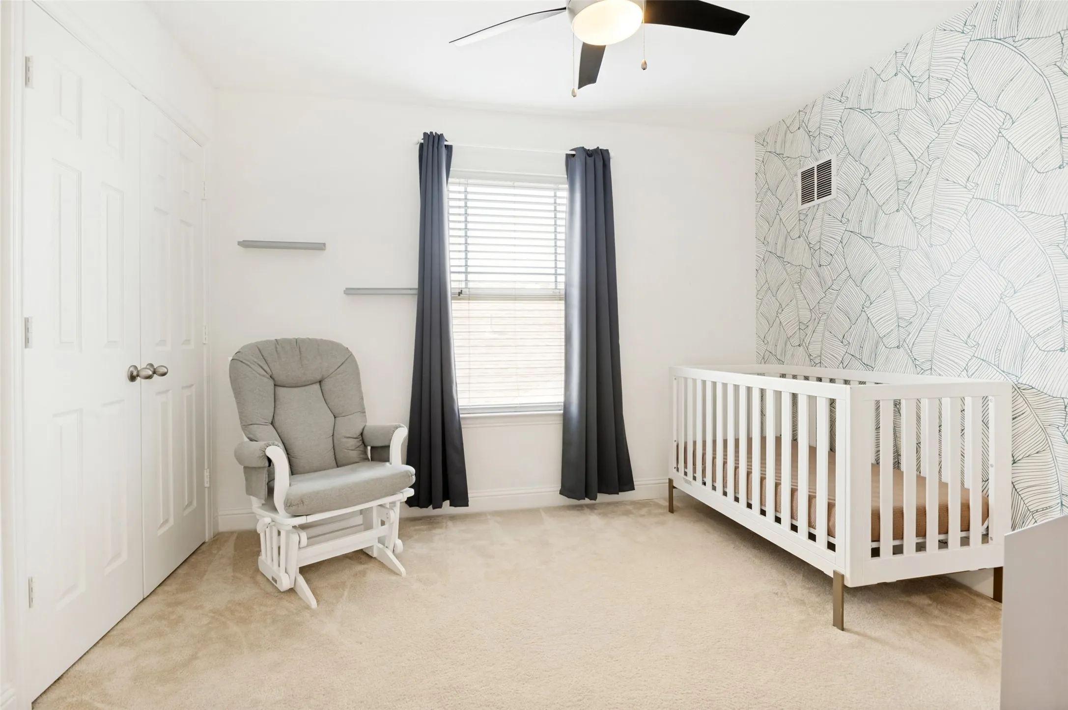 Single Family Residence For Rent in Denton County , 18141 Justice Lane, Dallas, Texas 75287, 4 Bedroom, 3 Bathroom, 2 Garage spaces, 1,963 Sqft, built in 2016, mls#21361106, Real Estate Agent in Dallas, Homes For Rent in Denton county, Homes For Rent in Dallas, Realtor in Dallas Texas, Real Estate Brokerage Independent Realty Texas, Luminita Cordes Realtor