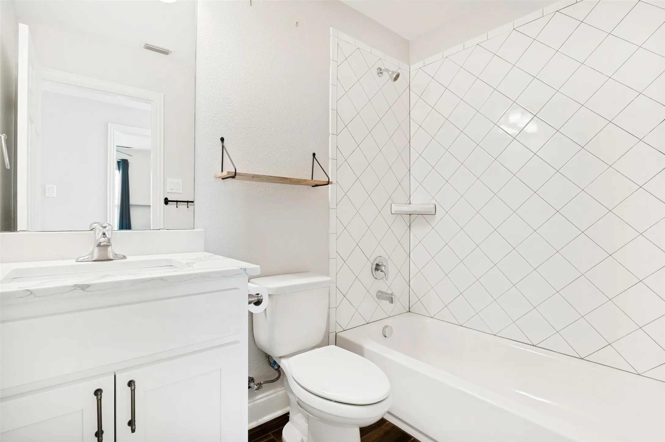 Single Family Residence For Rent in Denton County , 18141 Justice Lane, Dallas, Texas 75287, 4 Bedroom, 3 Bathroom, 2 Garage spaces, 1,963 Sqft, built in 2016, mls#21361106, Real Estate Agent in Dallas, Homes For Rent in Denton county, Homes For Rent in Dallas, Realtor in Dallas Texas, Real Estate Brokerage Independent Realty Texas, Luminita Cordes Realtor