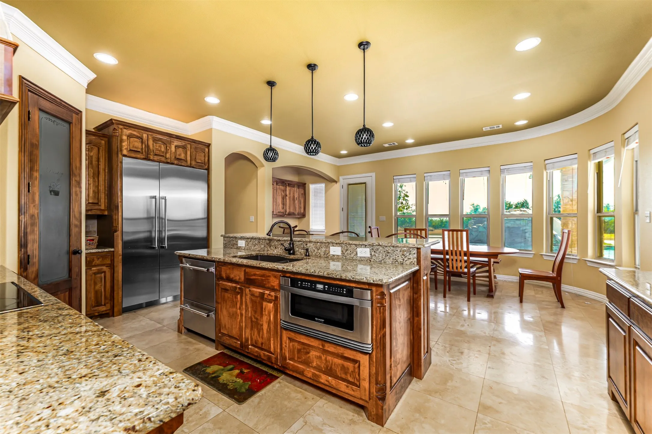 Single Family Residence For Sale in Wise County , 223 E Bay Drive, Bridgeport, Texas 76426, 3 Bedroom, 3 Bathroom, 3 Garage spaces, 3,081 Sqft, built in 2008, mls#21360622, Real Estate Agent in Bridgeport, Homes For Sale in Wise county, Homes For Sale in Bridgeport, Realtor in Bridgeport Texas, Real Estate Brokerage Independent Realty Texas, Luminita Cordes Realtor