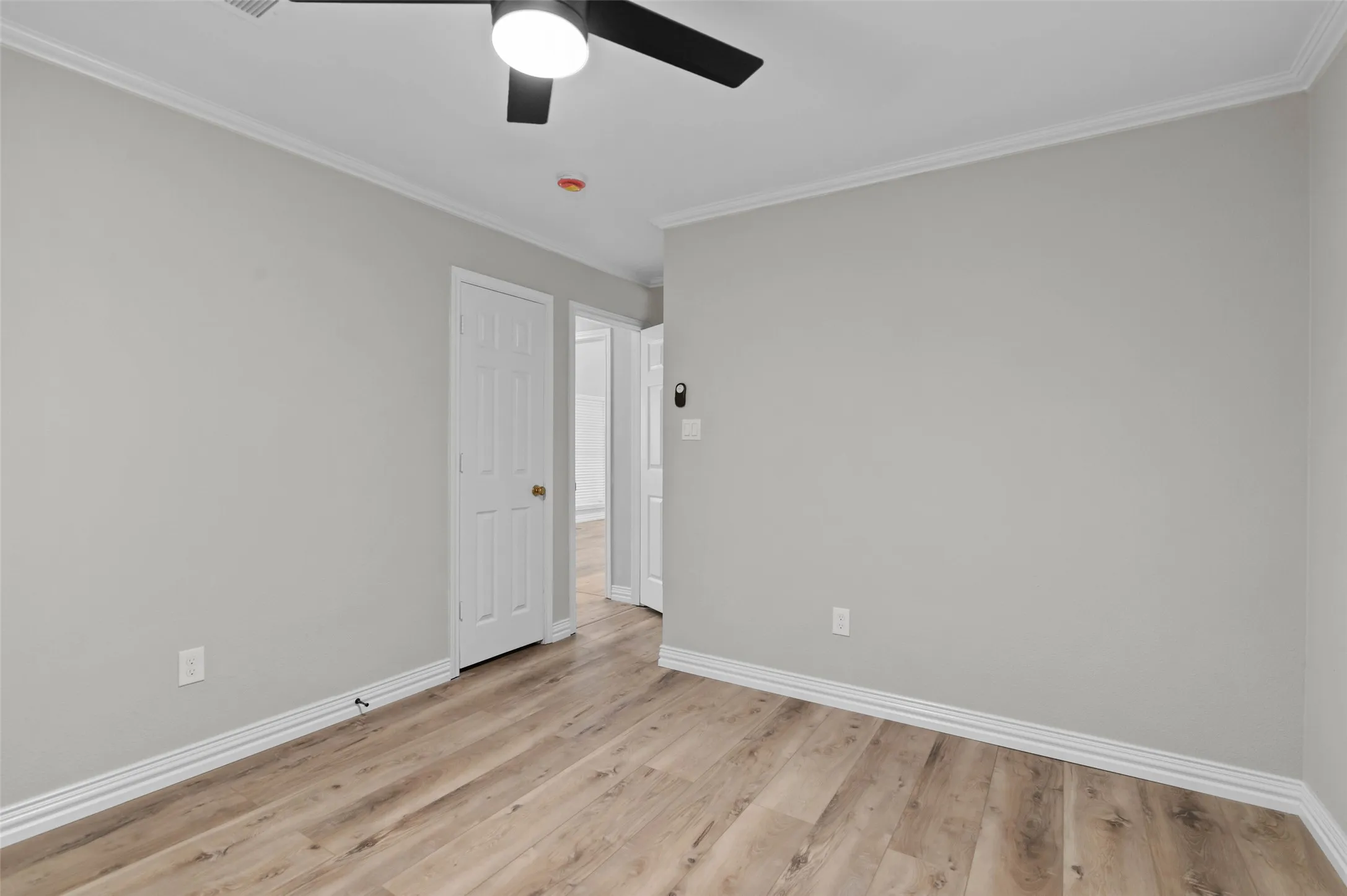 Single Family Residence For Rent in Denton County , 421 W Windsor Drive, Denton, Texas 76207, 3 Bedroom, 2 Bathroom, 2 Garage spaces, 1,789 Sqft, built in 1994, mls#21361293, Real Estate Agent in Denton, Homes For Rent in Denton county, Homes For Rent in Denton, Realtor in Denton Texas, Real Estate Brokerage Independent Realty Texas, Luminita Cordes Realtor