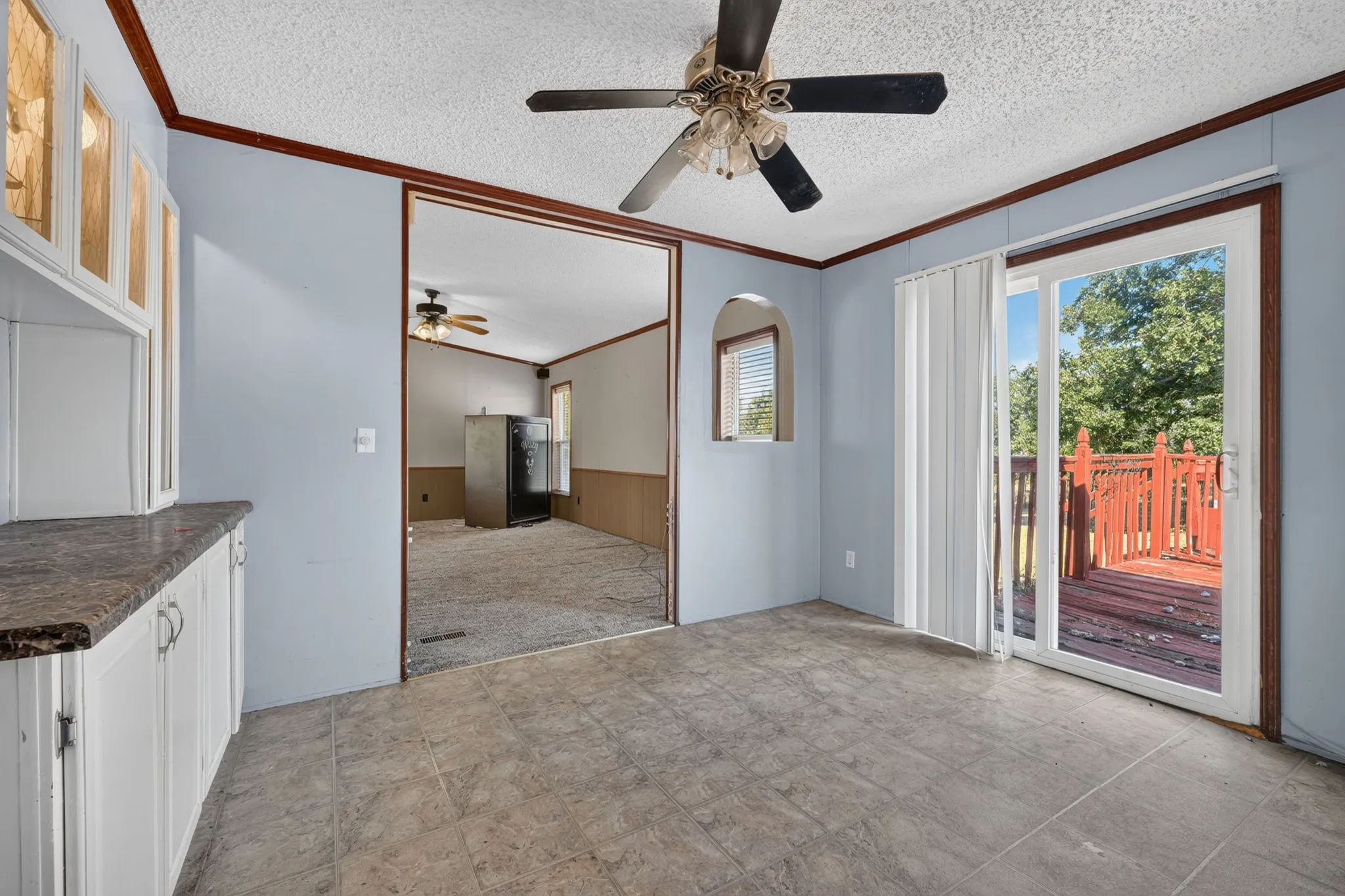 Mobile Home For Sale in Palo Pinto County , 365 Dusty Trail, Mineral Wells, Texas 76067, 4 Bedroom, 2 Bathroom, 2 Garage spaces, 2,128 Sqft, built in 1994, mls#21360480, Real Estate Agent in Mineral Wells, Homes For Sale in Palo Pinto county, Homes For Sale in Mineral Wells, Realtor in Mineral Wells Texas, Real Estate Brokerage Independent Realty Texas, Luminita Cordes Realtor