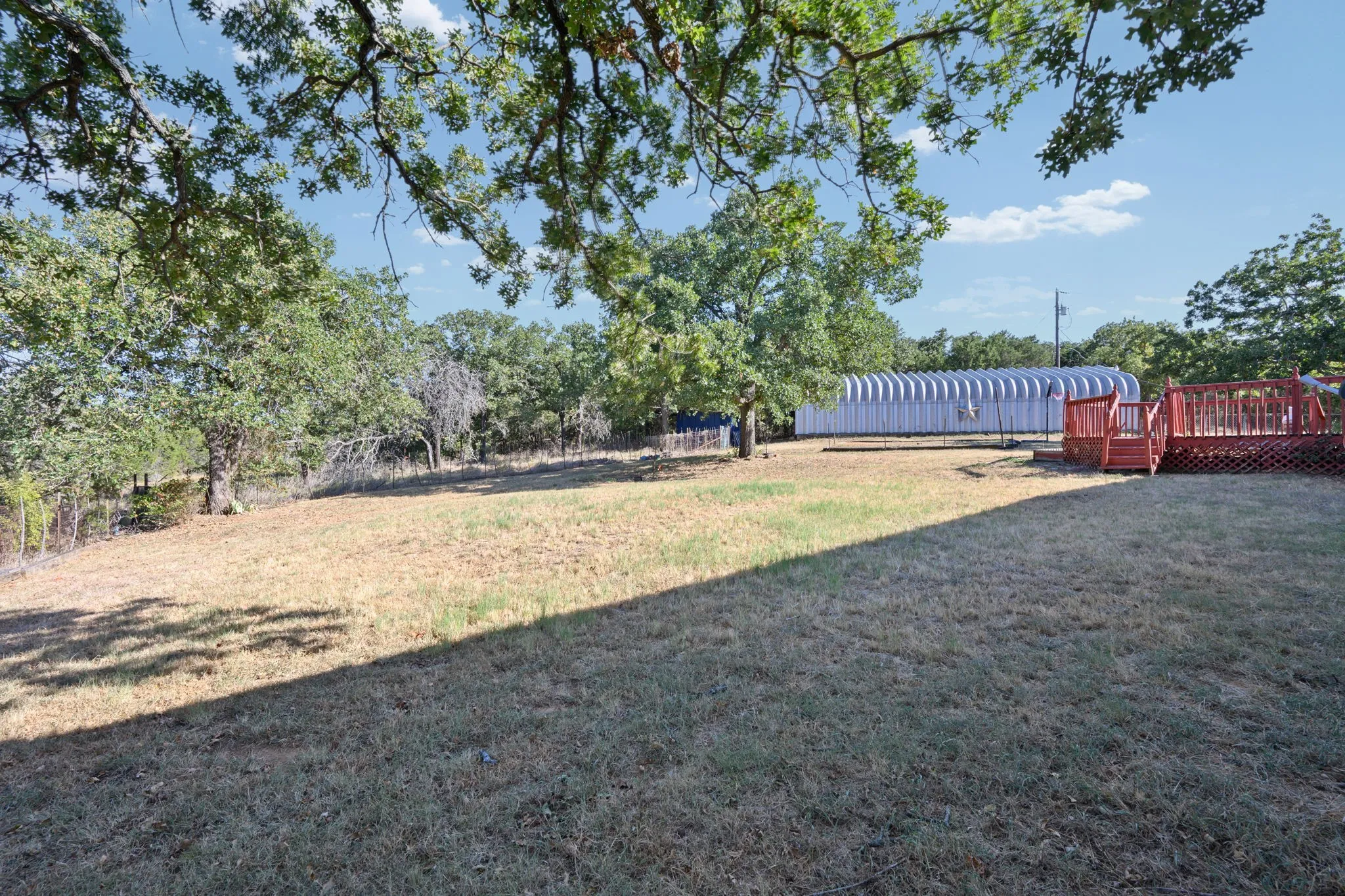 Mobile Home For Sale in Palo Pinto County , 365 Dusty Trail, Mineral Wells, Texas 76067, 4 Bedroom, 2 Bathroom, 2 Garage spaces, 2,128 Sqft, built in 1994, mls#21360480, Real Estate Agent in Mineral Wells, Homes For Sale in Palo Pinto county, Homes For Sale in Mineral Wells, Realtor in Mineral Wells Texas, Real Estate Brokerage Independent Realty Texas, Luminita Cordes Realtor