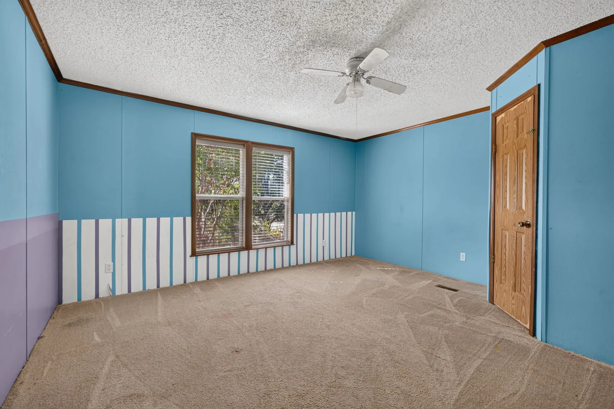 Mobile Home For Sale in Palo Pinto County , 365 Dusty Trail, Mineral Wells, Texas 76067, 4 Bedroom, 2 Bathroom, 2 Garage spaces, 2,128 Sqft, built in 1994, mls#21360480, Real Estate Agent in Mineral Wells, Homes For Sale in Palo Pinto county, Homes For Sale in Mineral Wells, Realtor in Mineral Wells Texas, Real Estate Brokerage Independent Realty Texas, Luminita Cordes Realtor