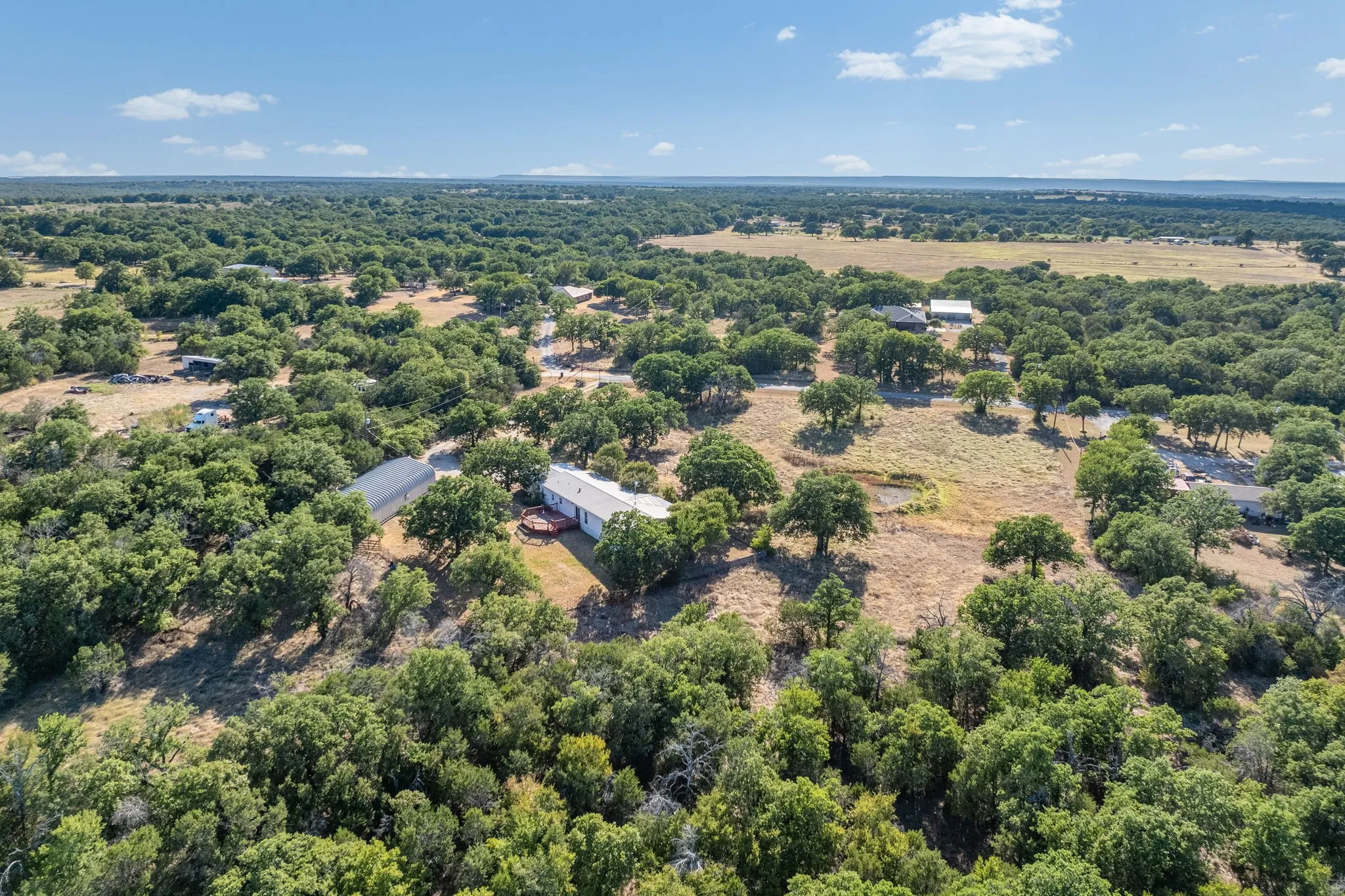 Mobile Home For Sale in Palo Pinto County , 365 Dusty Trail, Mineral Wells, Texas 76067, 4 Bedroom, 2 Bathroom, 2 Garage spaces, 2,128 Sqft, built in 1994, mls#21360480, Real Estate Agent in Mineral Wells, Homes For Sale in Palo Pinto county, Homes For Sale in Mineral Wells, Realtor in Mineral Wells Texas, Real Estate Brokerage Independent Realty Texas, Luminita Cordes Realtor