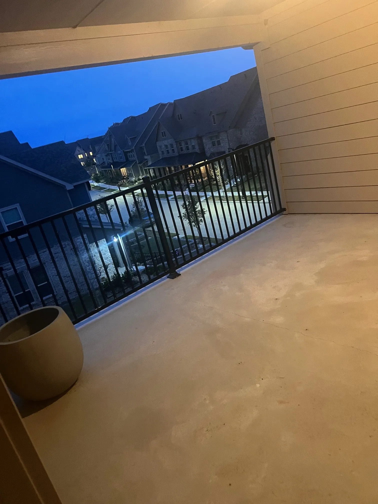 Townhouse For Rent in Dallas County , 2106 Argolis Drive, Rowlett, Texas 75088, 3 Bedroom, 4 Bathroom, 2 Garage spaces, 2,217 Sqft, built in 2022, mls#21361322, Real Estate Agent in Rowlett, Homes For Rent in Dallas county, Homes For Rent in Rowlett, Realtor in Rowlett Texas, Real Estate Brokerage Independent Realty Texas, Luminita Cordes Realtor