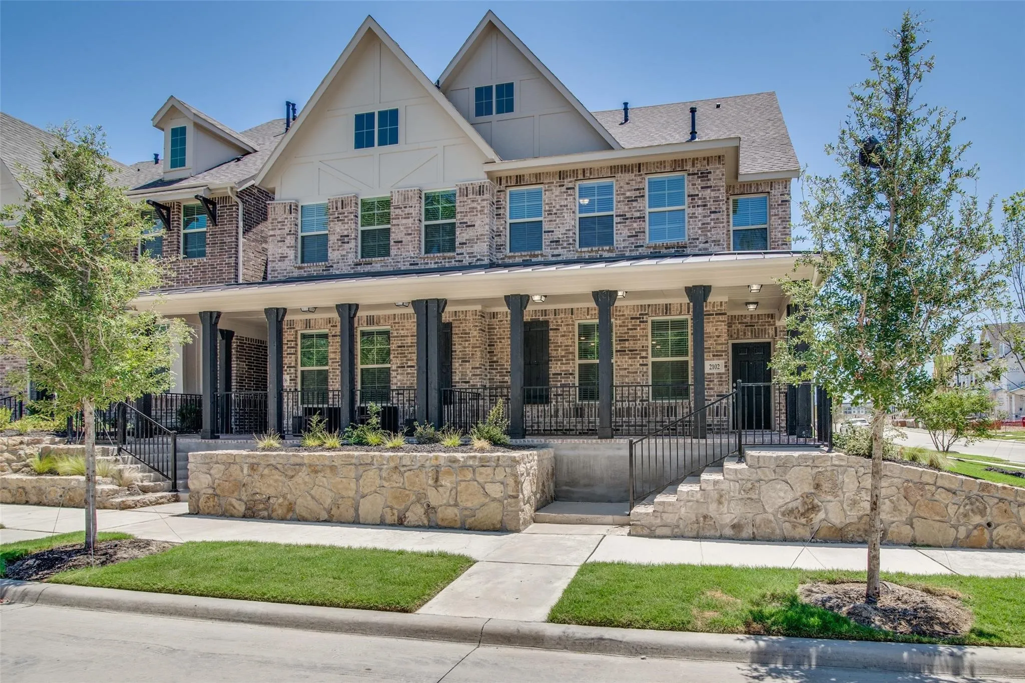 Townhouse For Rent in Dallas County , 2106 Argolis Drive, Rowlett, Texas 75088, 3 Bedroom, 4 Bathroom, 2 Garage spaces, 2,217 Sqft, built in 2022, mls#21361322, Real Estate Agent in Rowlett, Homes For Rent in Dallas county, Homes For Rent in Rowlett, Realtor in Rowlett Texas, Real Estate Brokerage Independent Realty Texas, Luminita Cordes Realtor