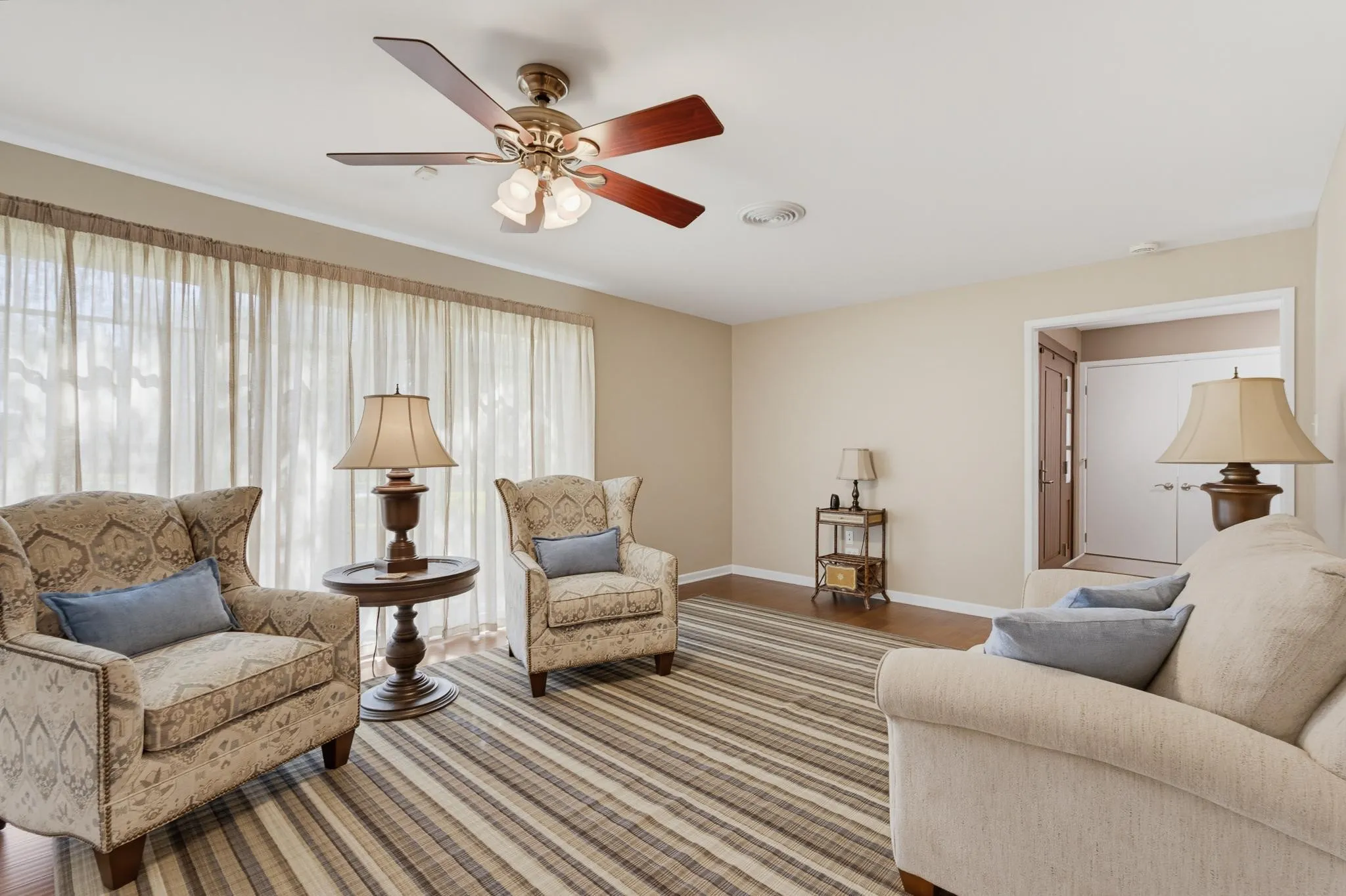 Single Family Residence For Sale in Taylor County , 1526 Elmwood Drive, Abilene, Texas 79605, 3 Bedroom, 4 Bathroom, 2 Garage spaces, 2,759 Sqft, built in 1955, mls#21361303, Real Estate Agent in Abilene, Homes For Sale in Taylor county, Homes For Sale in Abilene, Realtor in Abilene Texas, Real Estate Brokerage Independent Realty Texas, Luminita Cordes Realtor