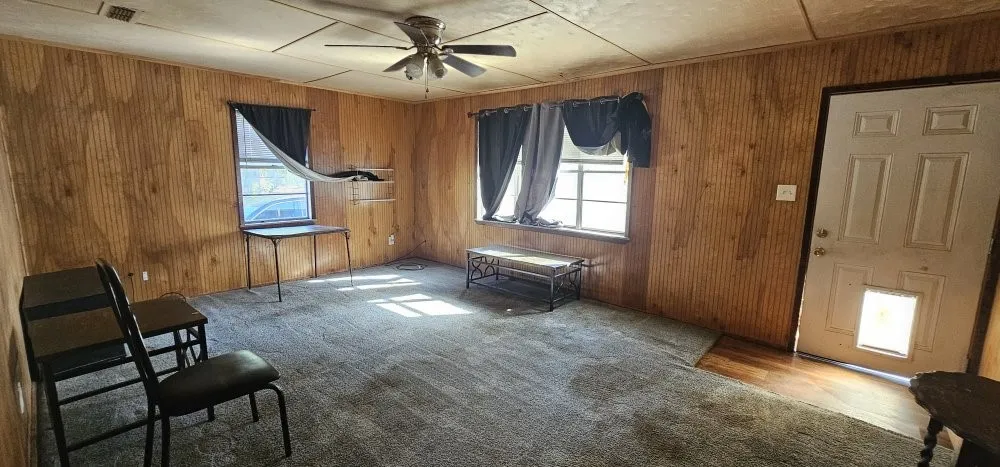 Single Family Residence For Sale in Van Zandt County , 4593 State Highway 110, Grand Saline, Texas 75140, 3 Bedroom, 1 Bathroom, Garage spaces, 1,232 Sqft, built in 1972, mls#21361292, Real Estate Agent in Grand Saline, Homes For Sale in Van Zandt county, Homes For Sale in Grand Saline, Realtor in Grand Saline Texas, Real Estate Brokerage Independent Realty Texas, Luminita Cordes Realtor