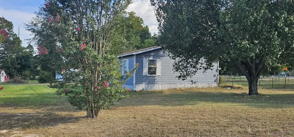Single Family Residence For Sale in Van Zandt County , 4593 State Highway 110, Grand Saline, Texas 75140, 3 Bedroom, 1 Bathroom, Garage spaces, 1,232 Sqft, built in 1972, mls#21361292, Real Estate Agent in Grand Saline, Homes For Sale in Van Zandt county, Homes For Sale in Grand Saline, Realtor in Grand Saline Texas, Real Estate Brokerage Independent Realty Texas, Luminita Cordes Realtor