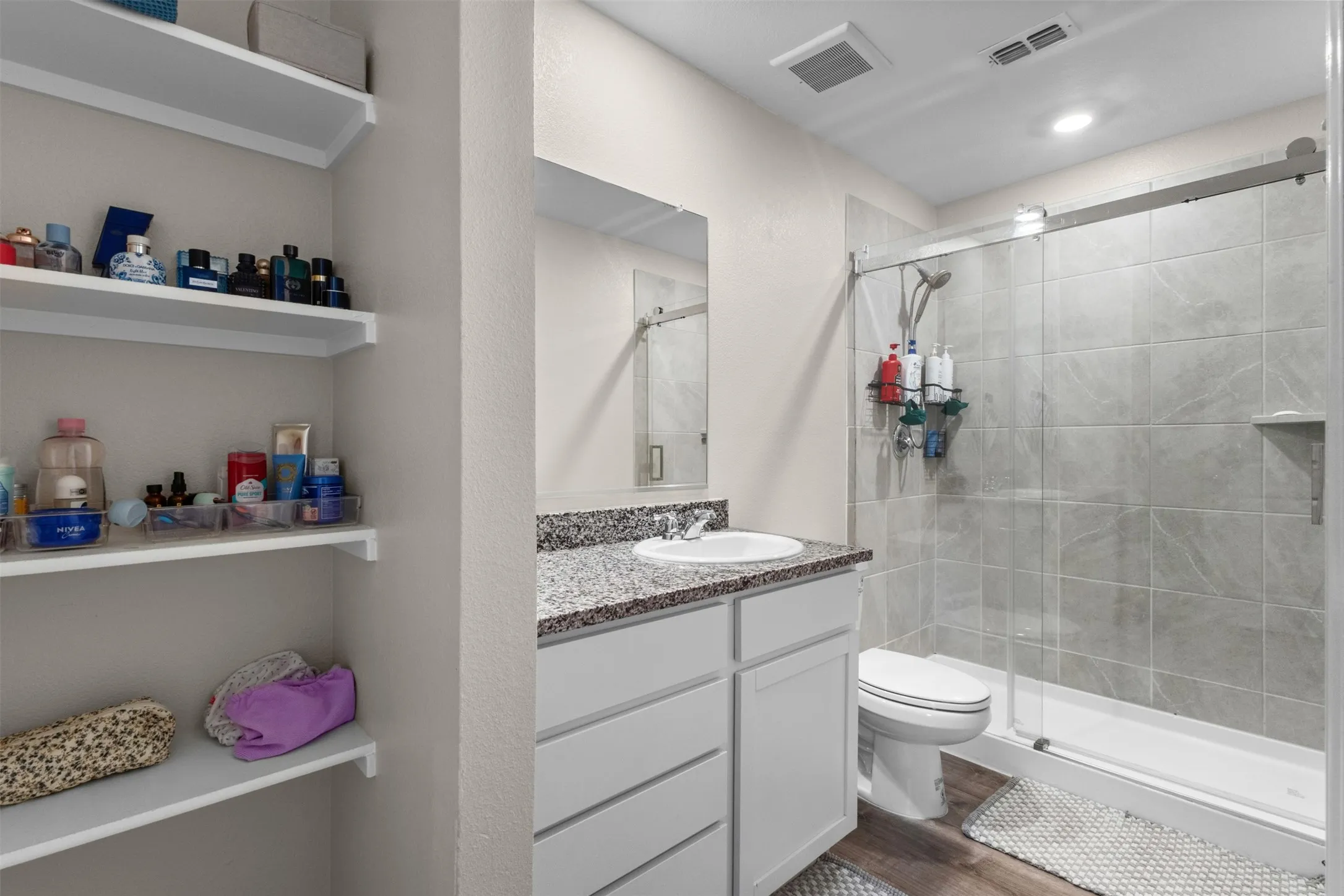 Single Family Residence For Sale in Ellis County , 461 Whistlestop Way, Ferris, Texas 75125, 3 Bedroom, 2 Bathroom, Garage spaces, 1,147 Sqft, built in 2024, mls#21361327, Real Estate Agent in Ferris, Homes For Sale in Ellis county, Homes For Sale in Ferris, Realtor in Ferris Texas, Real Estate Brokerage Independent Realty Texas, Luminita Cordes Realtor