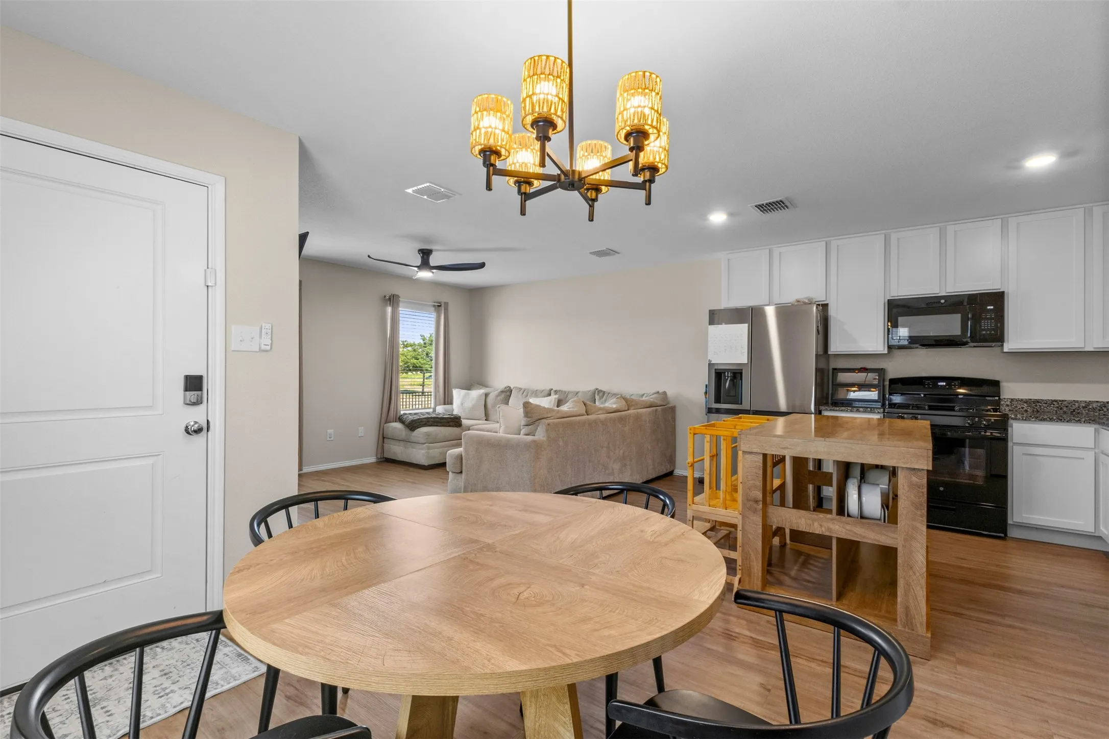 Single Family Residence For Sale in Ellis County , 461 Whistlestop Way, Ferris, Texas 75125, 3 Bedroom, 2 Bathroom, Garage spaces, 1,147 Sqft, built in 2024, mls#21361327, Real Estate Agent in Ferris, Homes For Sale in Ellis county, Homes For Sale in Ferris, Realtor in Ferris Texas, Real Estate Brokerage Independent Realty Texas, Luminita Cordes Realtor
