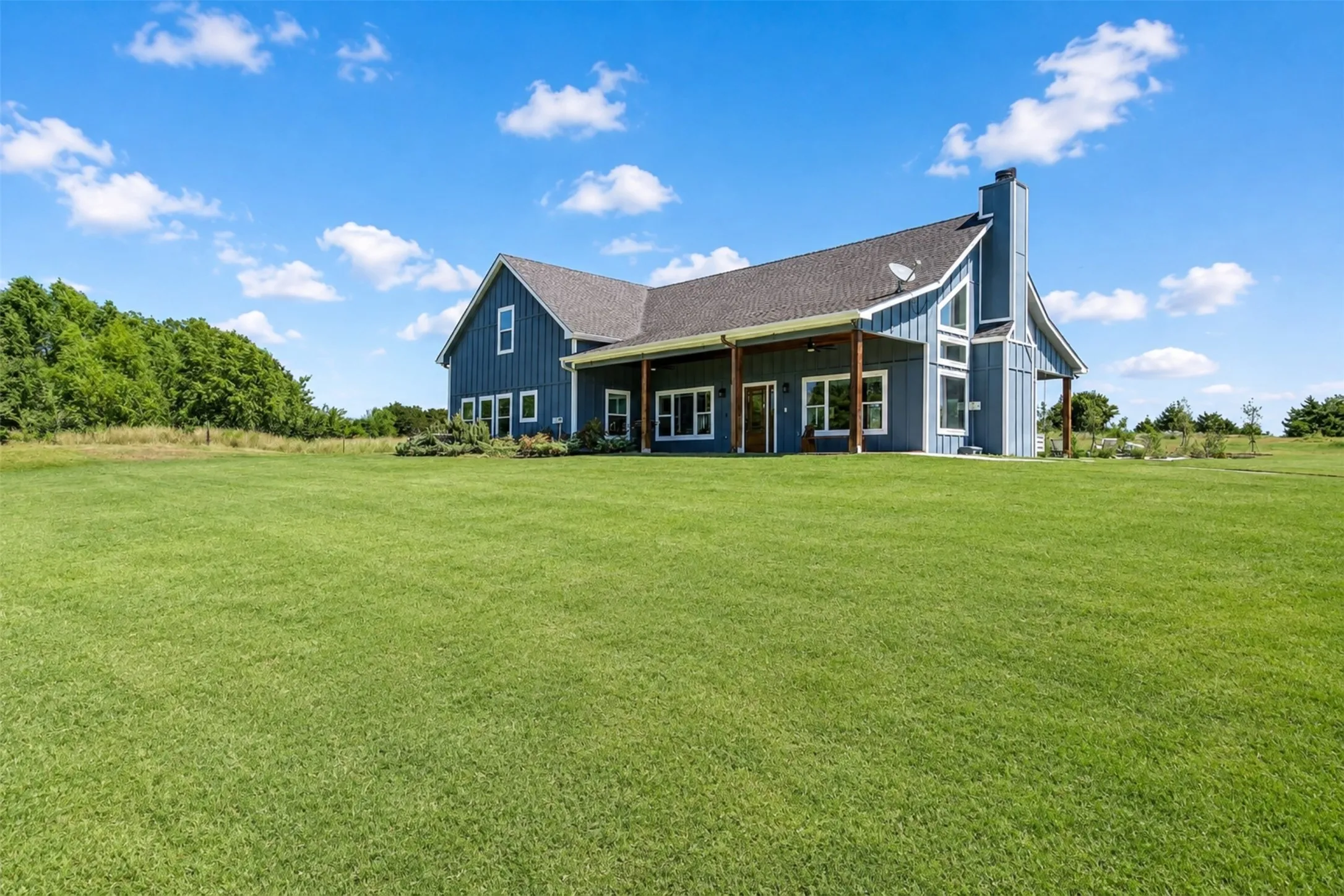 Single Family Residence For Sale in Collin County , 3740 County Road 494, Princeton, Texas 75407, 4 Bedroom, 4 Bathroom, Garage spaces, 2,843 Sqft, built in 2022, mls#21361336, Real Estate Agent in Princeton, Homes For Sale in Collin county, Homes For Sale in Princeton, Realtor in Princeton Texas, Real Estate Brokerage Independent Realty Texas, Luminita Cordes Realtor