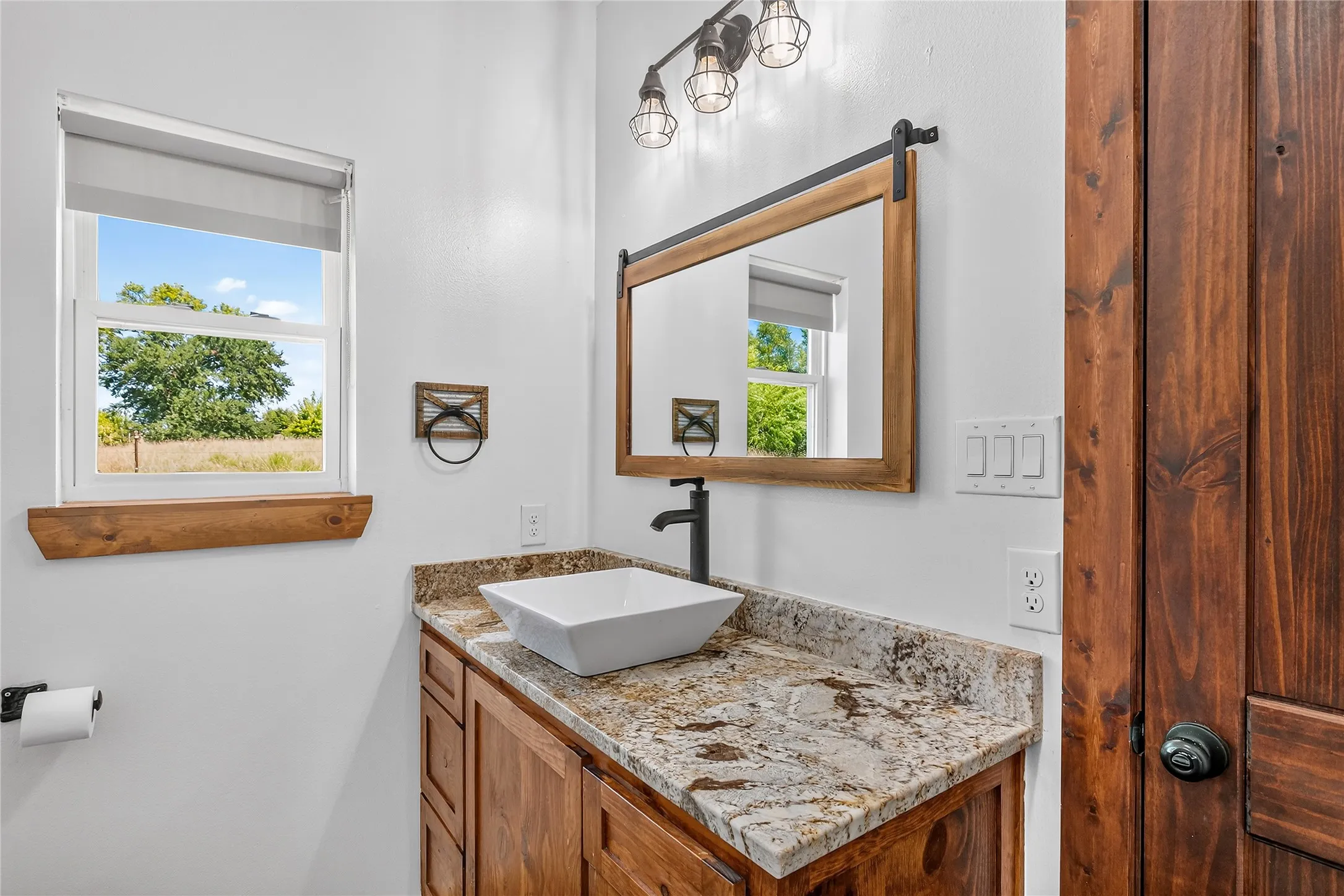 ensuite bathroom, down stairs