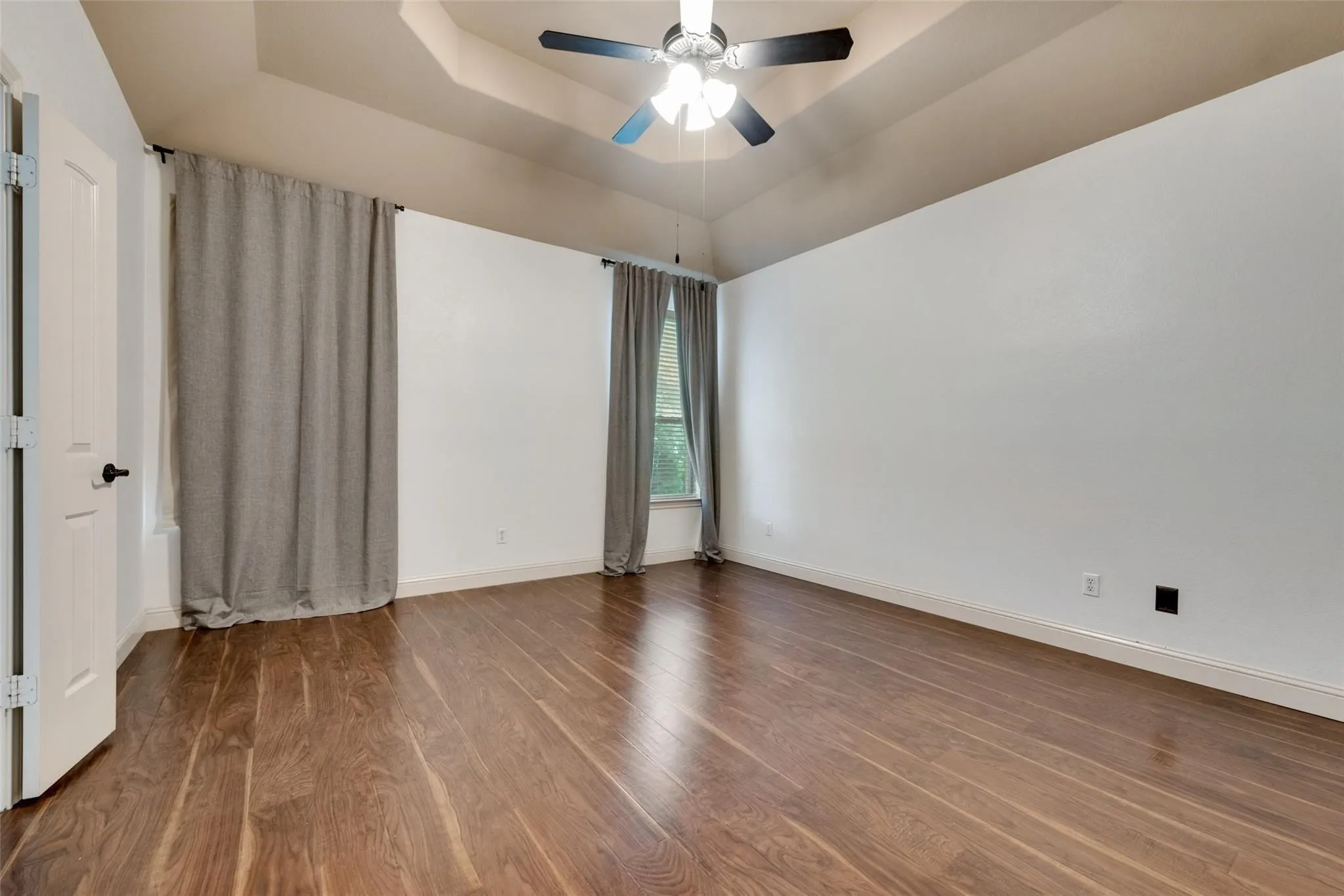 Single Family Residence For Sale in Tarrant County , 8033 Branch Hollow Trail, Fort Worth, Texas 76123, 4 Bedroom, 2 Bathroom, 2 Garage spaces, 2,054 Sqft, built in 2008, mls#21359811, Real Estate Agent in Fort Worth, Homes For Sale in Tarrant county, Homes For Sale in Fort Worth, Realtor in Fort Worth Texas, Real Estate Brokerage Independent Realty Texas, Luminita Cordes Realtor