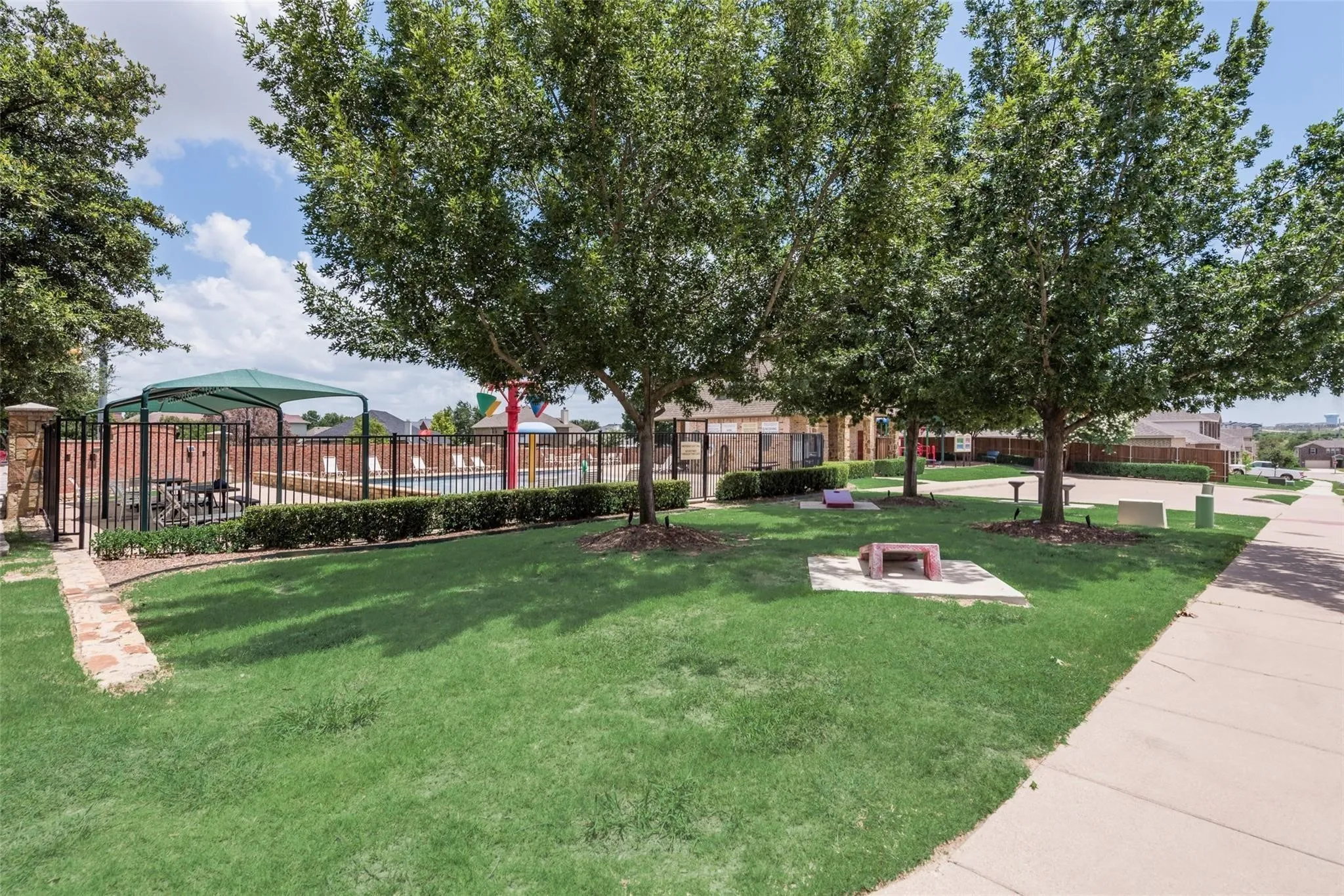 Single Family Residence For Sale in Tarrant County , 8033 Branch Hollow Trail, Fort Worth, Texas 76123, 4 Bedroom, 2 Bathroom, 2 Garage spaces, 2,054 Sqft, built in 2008, mls#21359811, Real Estate Agent in Fort Worth, Homes For Sale in Tarrant county, Homes For Sale in Fort Worth, Realtor in Fort Worth Texas, Real Estate Brokerage Independent Realty Texas, Luminita Cordes Realtor