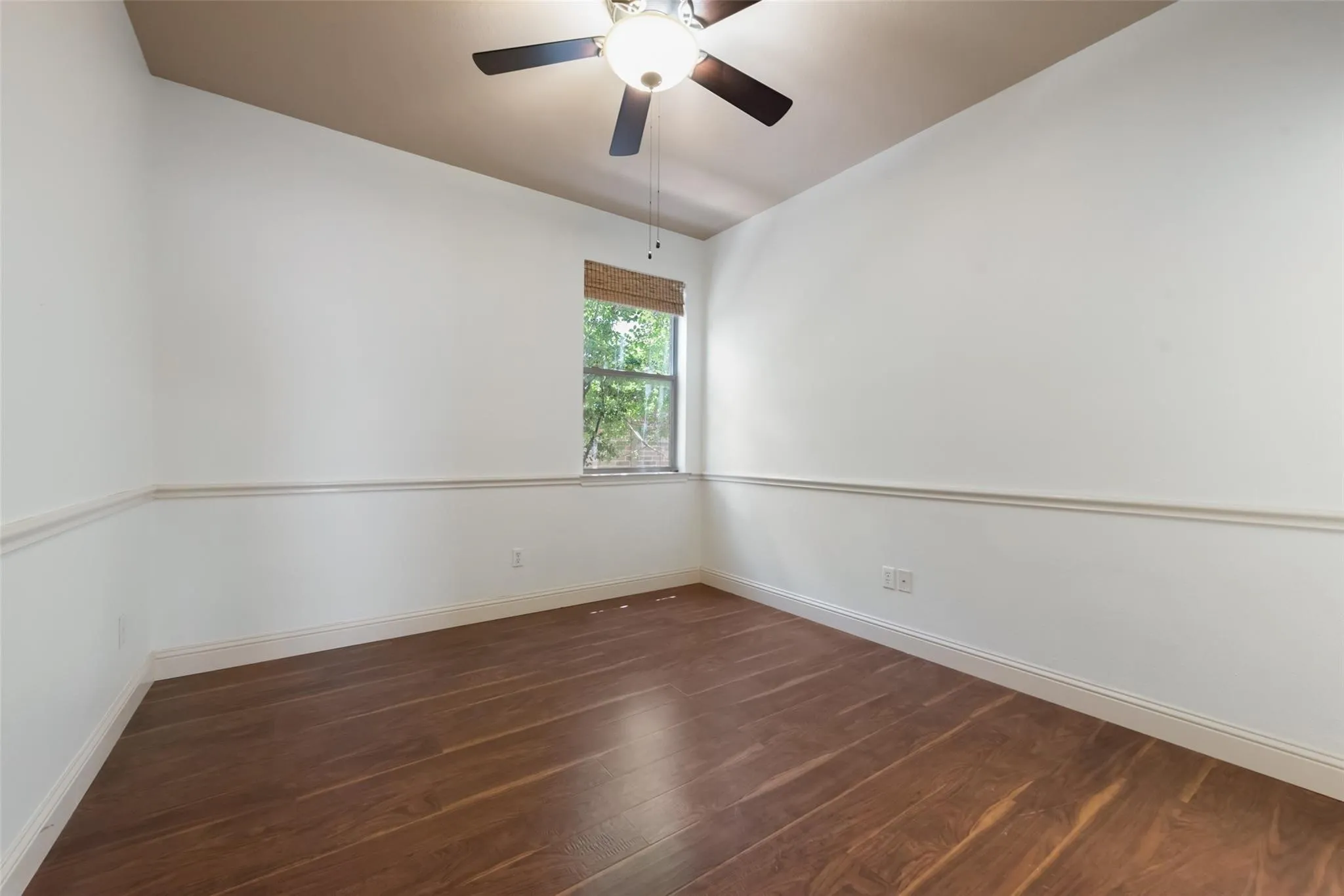 Single Family Residence For Sale in Tarrant County , 8033 Branch Hollow Trail, Fort Worth, Texas 76123, 4 Bedroom, 2 Bathroom, 2 Garage spaces, 2,054 Sqft, built in 2008, mls#21359811, Real Estate Agent in Fort Worth, Homes For Sale in Tarrant county, Homes For Sale in Fort Worth, Realtor in Fort Worth Texas, Real Estate Brokerage Independent Realty Texas, Luminita Cordes Realtor