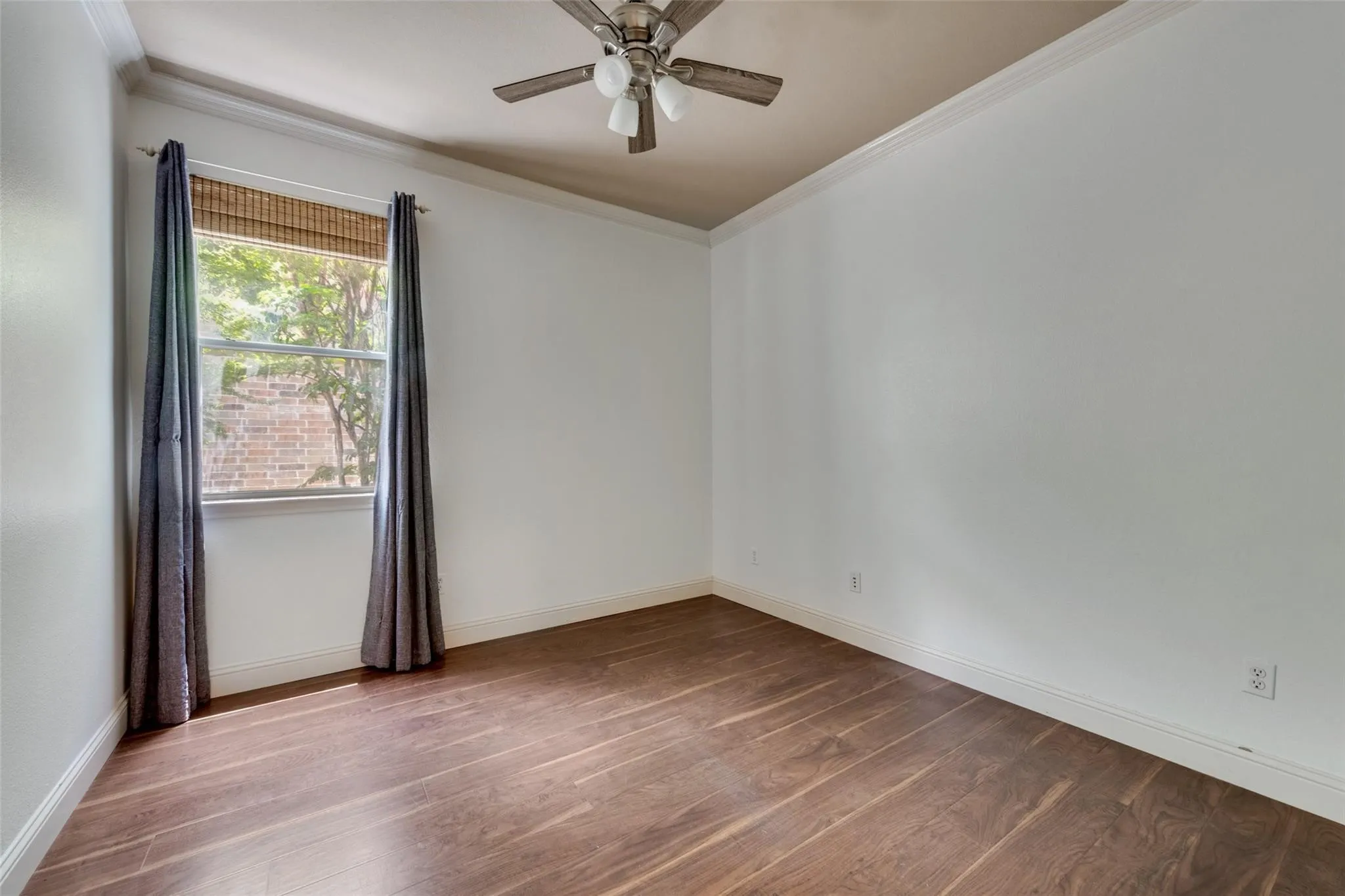 Single Family Residence For Sale in Tarrant County , 8033 Branch Hollow Trail, Fort Worth, Texas 76123, 4 Bedroom, 2 Bathroom, 2 Garage spaces, 2,054 Sqft, built in 2008, mls#21359811, Real Estate Agent in Fort Worth, Homes For Sale in Tarrant county, Homes For Sale in Fort Worth, Realtor in Fort Worth Texas, Real Estate Brokerage Independent Realty Texas, Luminita Cordes Realtor
