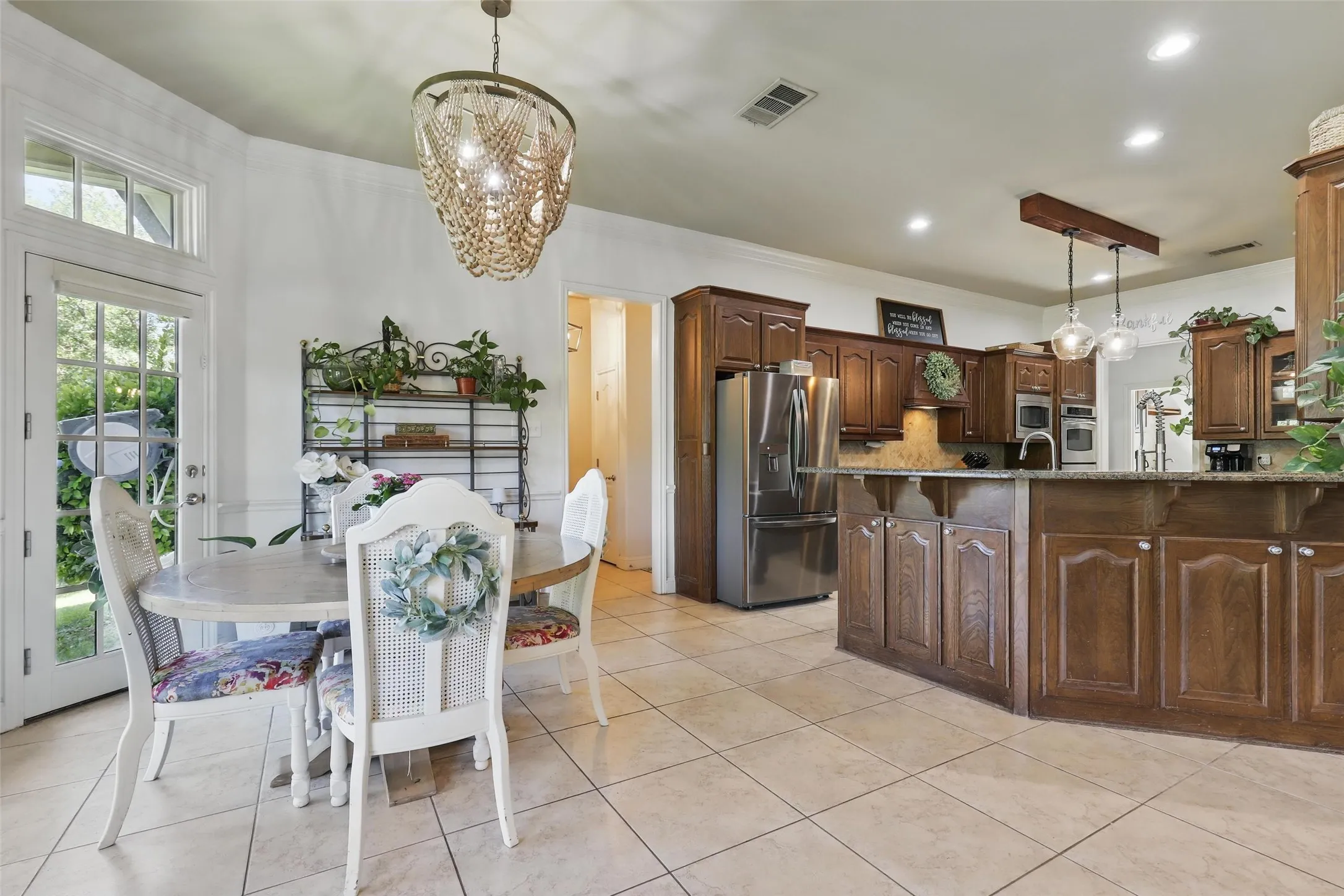 Single Family Residence For Sale in Parker County , 3404 Creek Crossing Drive, Weatherford, Texas 76087, 5 Bedroom, 4 Bathroom, 3 Garage spaces, 3,694 Sqft, built in 2004, mls#21346286, Real Estate Agent in Weatherford, Homes For Sale in Parker county, Homes For Sale in Weatherford, Realtor in Weatherford Texas, Real Estate Brokerage Independent Realty Texas, Luminita Cordes Realtor