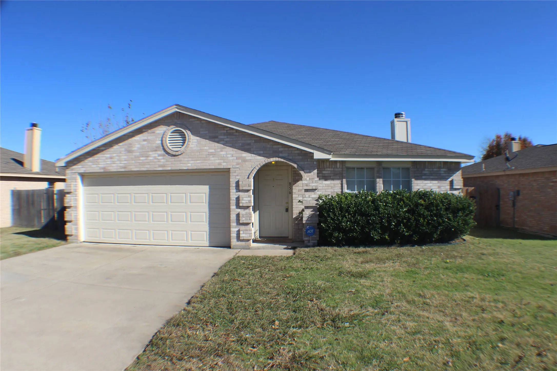 Single Family Residence For Sale in Tarrant County , 856 Mccully Street, White Settlement, Texas 76108, 3 Bedroom, 2 Bathroom, 2 Garage spaces, 1,246 Sqft, built in 2000, mls#21361310, Real Estate Agent in White Settlement, Homes For Sale in Tarrant county, Homes For Sale in White Settlement, Realtor in White Settlement Texas, Real Estate Brokerage Independent Realty Texas, Luminita Cordes Realtor