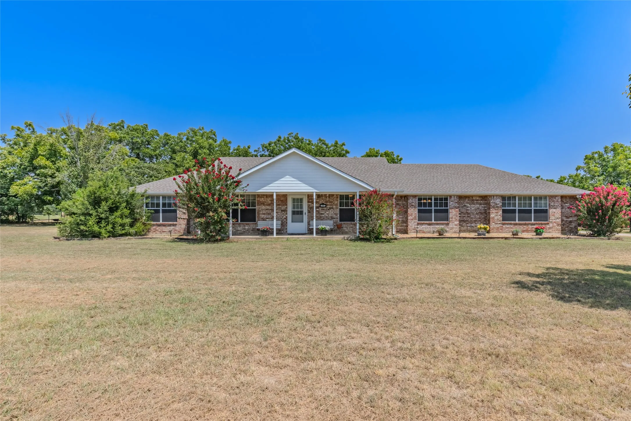 Single Family Residence For Sale in Rains County , 4886 White Rock, Lone Oak, Texas 75453, 3 Bedroom, 2 Bathroom, Garage spaces, 2,559 Sqft, built in 1993, Price $900,000, mls#21361159, Real Estate Agent in Lone Oak, Homes For Sale in Rains county, Homes For Sale in Lone Oak, Realtor in Lone Oak Texas, Real Estate Brokerage Independent Realty Texas, Luminita Cordes Realtor