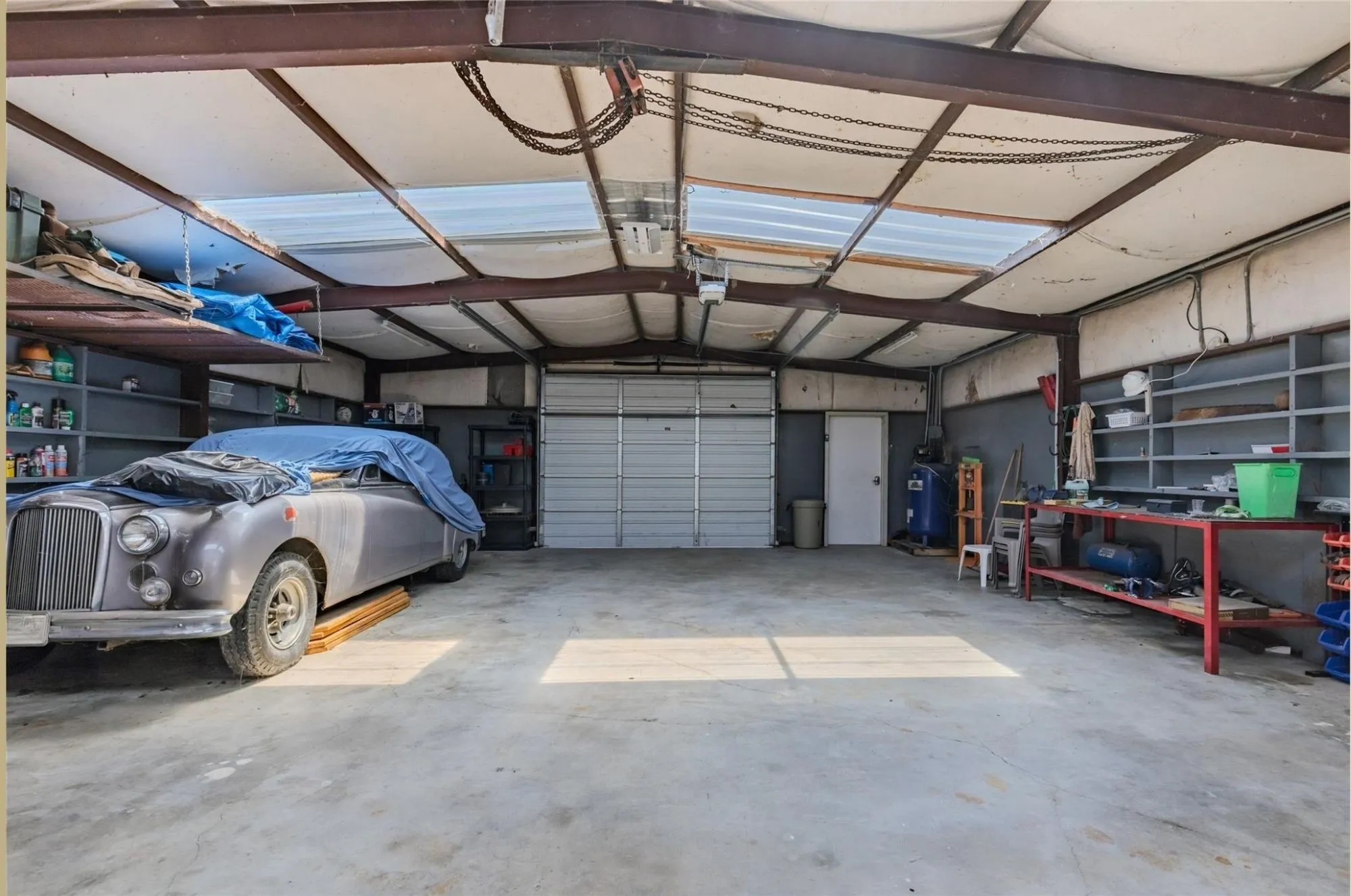 Single Family Residence For Sale in Rains County , 4886 White Rock, Lone Oak, Texas 75453, 3 Bedroom, 2 Bathroom, Garage spaces, 2,559 Sqft, built in 1993, Price $900,000, mls#21361159, Real Estate Agent in Lone Oak, Homes For Sale in Rains county, Homes For Sale in Lone Oak, Realtor in Lone Oak Texas, Real Estate Brokerage Independent Realty Texas, Luminita Cordes Realtor