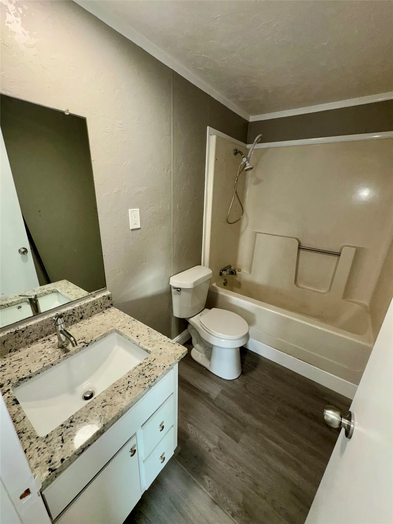 Duplex For Rent in Tarrant County , 5345 Brown Lane, Fort Worth, Texas 76140, 0, 1 Bathroom, Garage spaces, 600 Sqft, built in 1970, Price $950, mls#21361345, Real Estate Agent in Fort Worth, Homes For Rent in Tarrant county, Homes For Rent in Fort Worth, Realtor in Fort Worth Texas, Real Estate Brokerage Independent Realty Texas, Luminita Cordes Realtor
