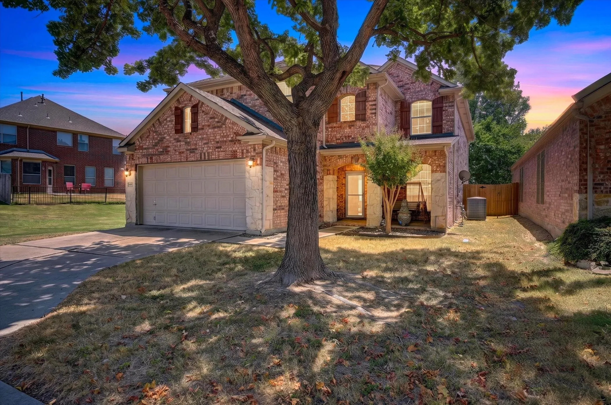 Single Family Residence For Sale in Collin County , 2808 Tangerine Lane, Plano, Texas 75074, 3 Bedroom, 3 Bathroom, 2 Garage spaces, 2,686 Sqft, built in 2005, mls#21360428, Real Estate Agent in Plano, Homes For Sale in Collin county, Homes For Sale in Plano, Realtor in Plano Texas, Real Estate Brokerage Independent Realty Texas, Luminita Cordes Realtor