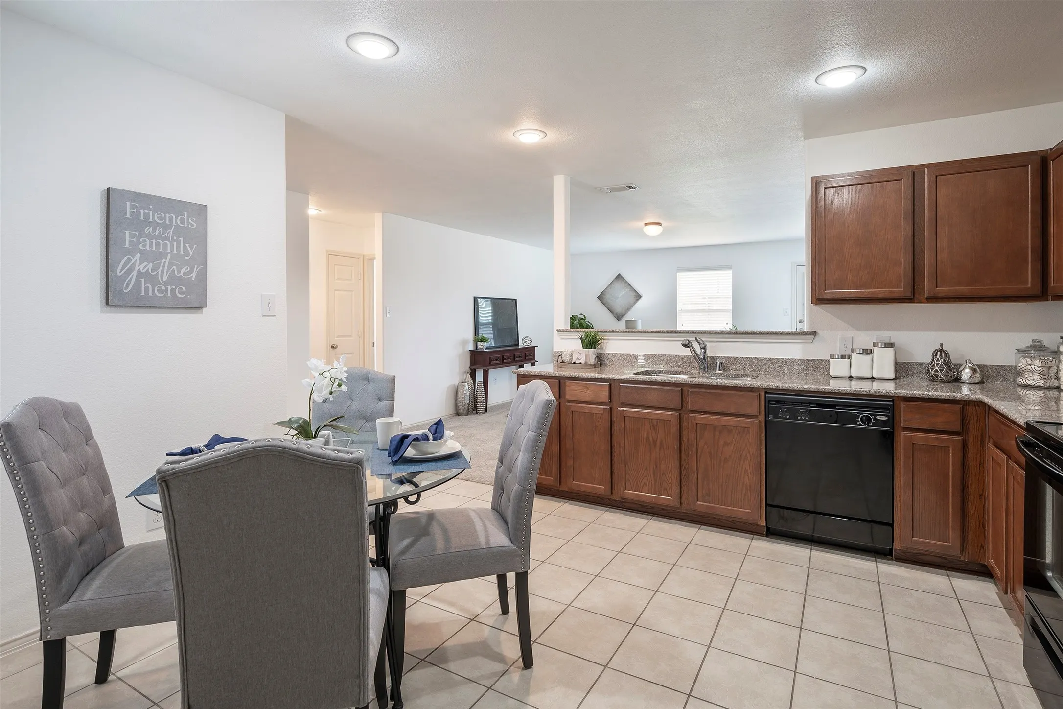 Single Family Residence For Rent in Denton County , 1505 Lone Pine Drive, Little Elm, Texas 75068, 3 Bedroom, 2 Bathroom, 2 Garage spaces, 1,269 Sqft, built in 2011, mls#21361347, Real Estate Agent in Little Elm, Homes For Rent in Denton county, Homes For Rent in Little Elm, Realtor in Little Elm Texas, Real Estate Brokerage Independent Realty Texas, Luminita Cordes Realtor