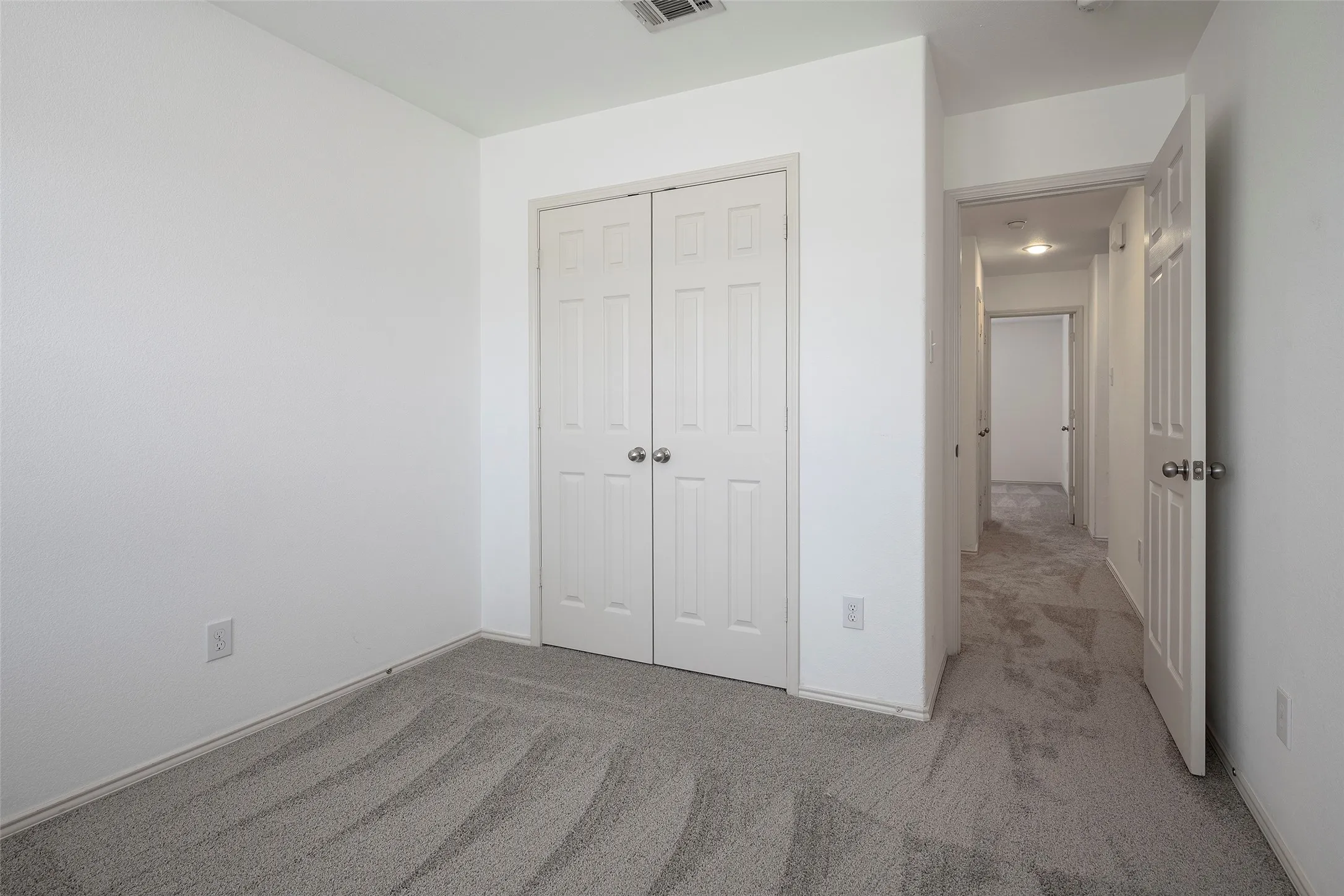 Single Family Residence For Rent in Denton County , 1505 Lone Pine Drive, Little Elm, Texas 75068, 3 Bedroom, 2 Bathroom, 2 Garage spaces, 1,269 Sqft, built in 2011, mls#21361347, Real Estate Agent in Little Elm, Homes For Rent in Denton county, Homes For Rent in Little Elm, Realtor in Little Elm Texas, Real Estate Brokerage Independent Realty Texas, Luminita Cordes Realtor