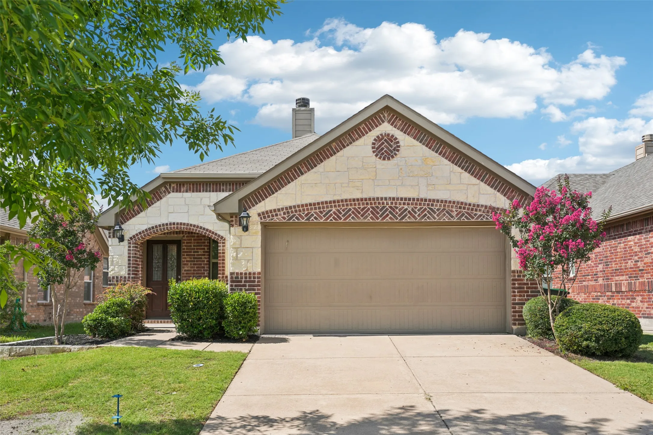 Single Family Residence For Rent in Denton County , 15937 Alvarado Drive, Prosper, Texas 75078, 4 Bedroom, 2 Bathroom, 2 Garage spaces, 1,548 Sqft, built in 2014, mls#21361349, Real Estate Agent in Prosper, Homes For Rent in Denton county, Homes For Rent in Prosper, Realtor in Prosper Texas, Real Estate Brokerage Independent Realty Texas, Luminita Cordes Realtor