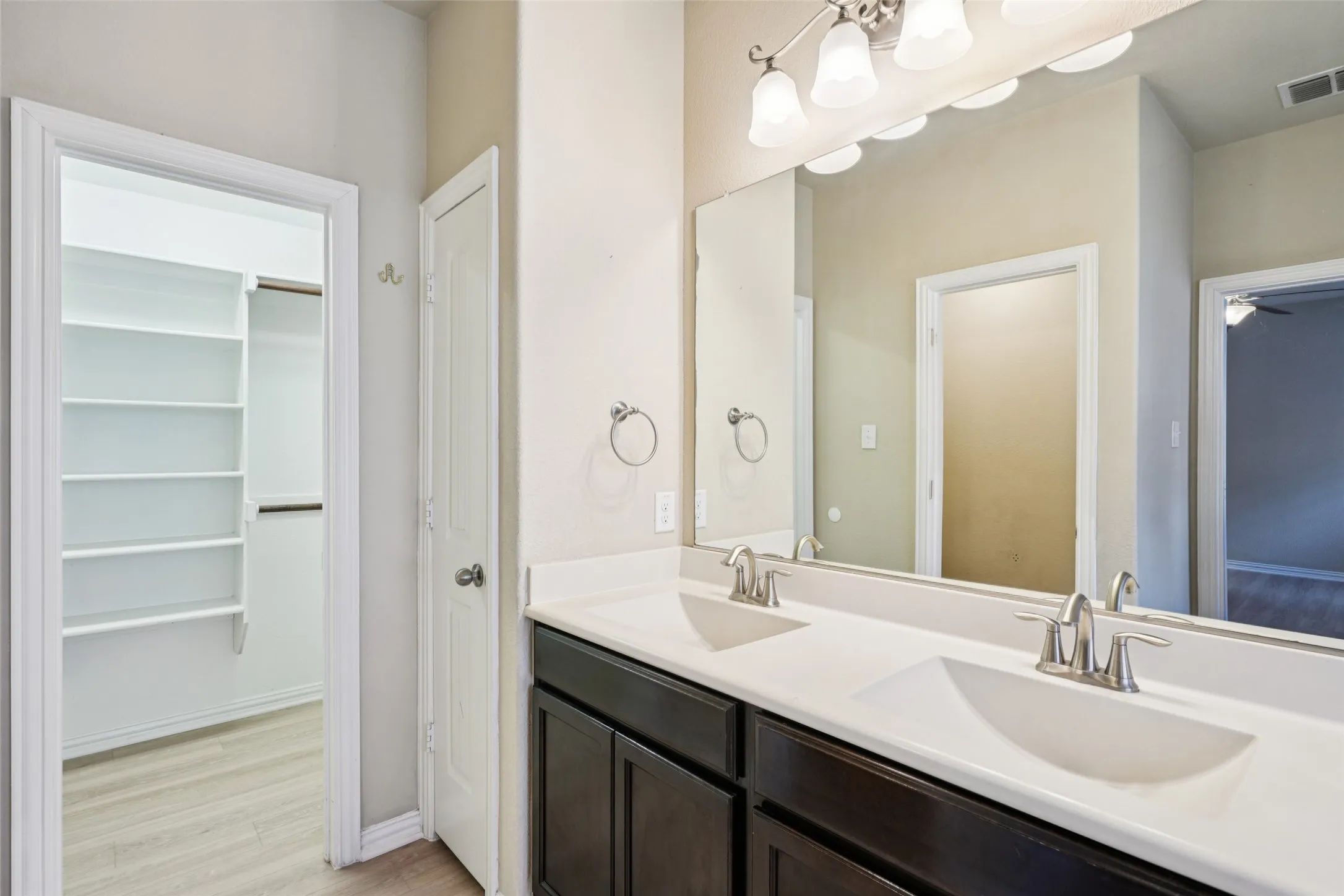 Single Family Residence For Rent in Denton County , 15937 Alvarado Drive, Prosper, Texas 75078, 4 Bedroom, 2 Bathroom, 2 Garage spaces, 1,548 Sqft, built in 2014, mls#21361349, Real Estate Agent in Prosper, Homes For Rent in Denton county, Homes For Rent in Prosper, Realtor in Prosper Texas, Real Estate Brokerage Independent Realty Texas, Luminita Cordes Realtor