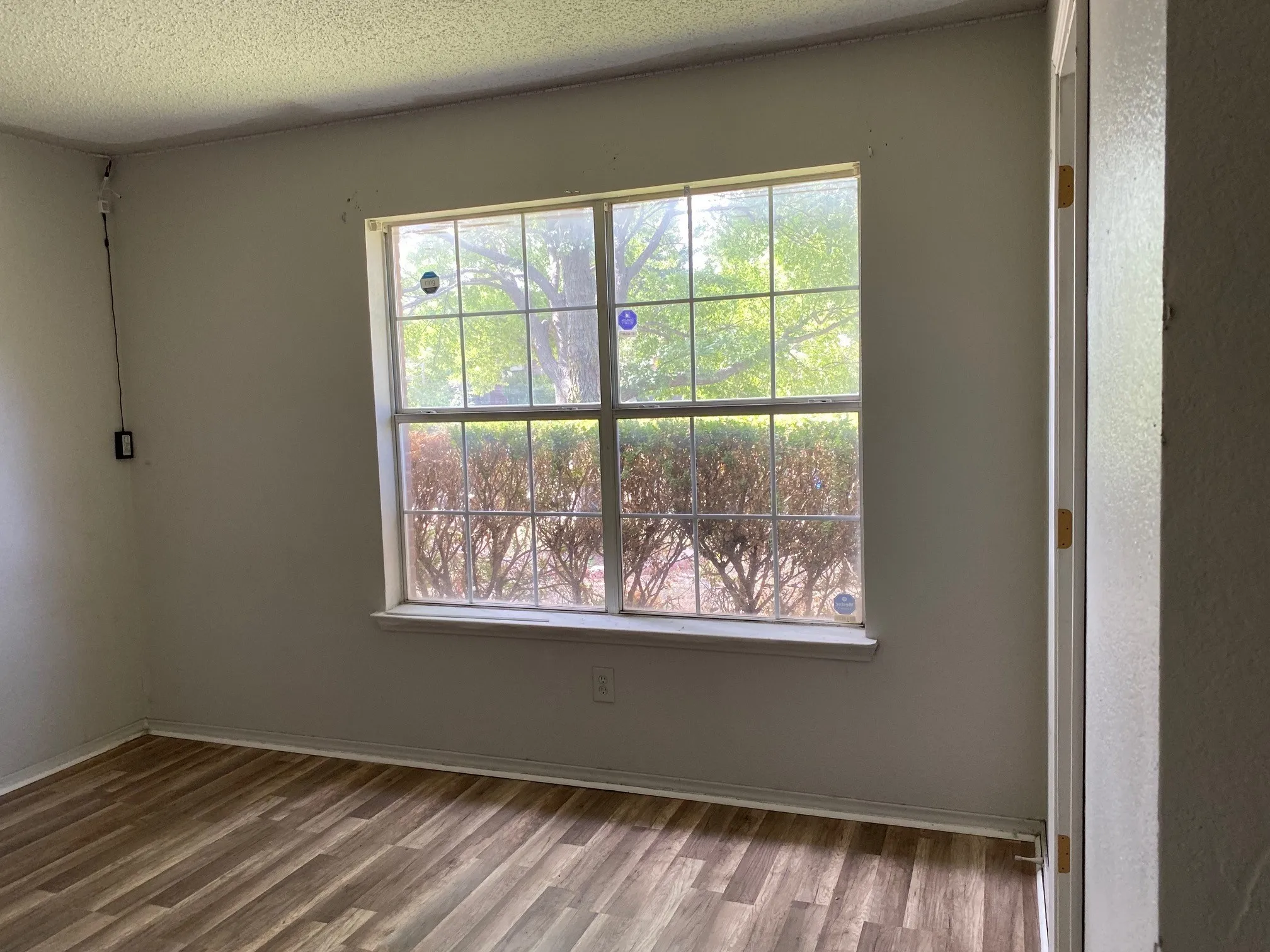 Single Family Residence For Rent in Dallas County , 4451 Posada Drive, Dallas, Texas 75211, 3 Bedroom, 2 Bathroom, 1 Garage spaces, 1,276 Sqft, built in 1998, mls#21361354, Real Estate Agent in Dallas, Homes For Rent in Dallas county, Homes For Rent in Dallas, Realtor in Dallas Texas, Real Estate Brokerage Independent Realty Texas, Luminita Cordes Realtor