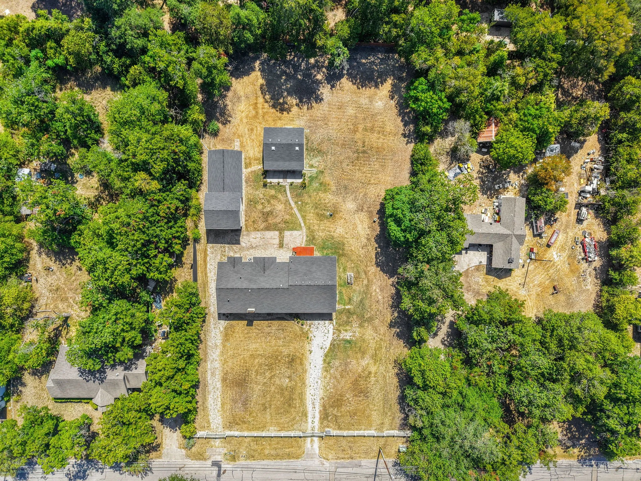 Single Family Residence For Sale in Mc Lennan County , 3524 N 27th Street, Waco, Texas 76708, 3 Bedroom, 3 Bathroom, 4 Garage spaces, 2,521 Sqft, built in 1951, mls#21361348, Real Estate Agent in Waco, Homes For Sale in Mc Lennan county, Homes For Sale in Waco, Realtor in Waco Texas, Real Estate Brokerage Independent Realty Texas, Luminita Cordes Realtor