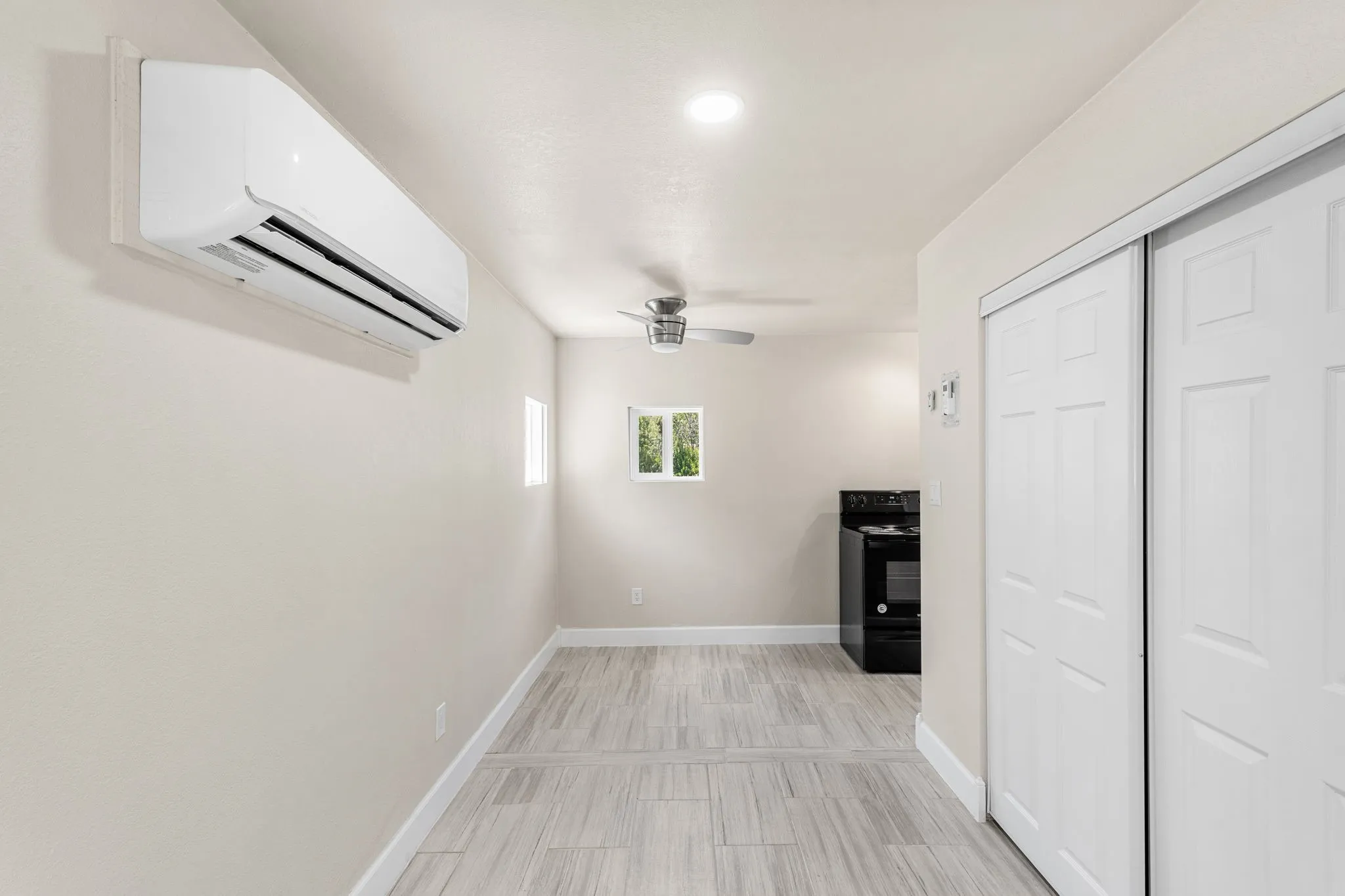 Single Family Residence For Sale in Mc Lennan County , 3524 N 27th Street, Waco, Texas 76708, 3 Bedroom, 3 Bathroom, 4 Garage spaces, 2,521 Sqft, built in 1951, mls#21361348, Real Estate Agent in Waco, Homes For Sale in Mc Lennan county, Homes For Sale in Waco, Realtor in Waco Texas, Real Estate Brokerage Independent Realty Texas, Luminita Cordes Realtor