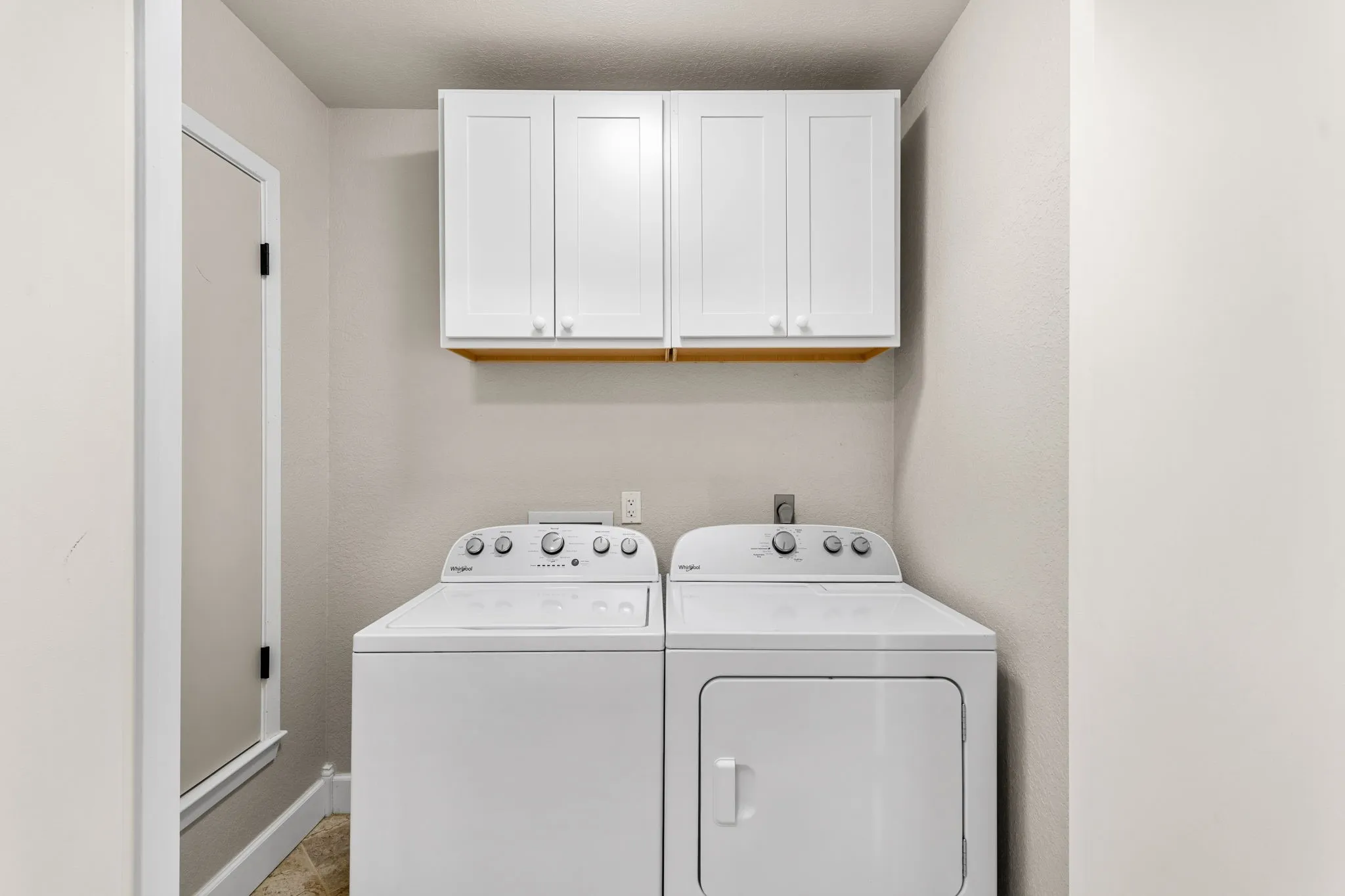 Single Family Residence For Sale in Mc Lennan County , 3524 N 27th Street, Waco, Texas 76708, 3 Bedroom, 3 Bathroom, 4 Garage spaces, 2,521 Sqft, built in 1951, mls#21361348, Real Estate Agent in Waco, Homes For Sale in Mc Lennan county, Homes For Sale in Waco, Realtor in Waco Texas, Real Estate Brokerage Independent Realty Texas, Luminita Cordes Realtor