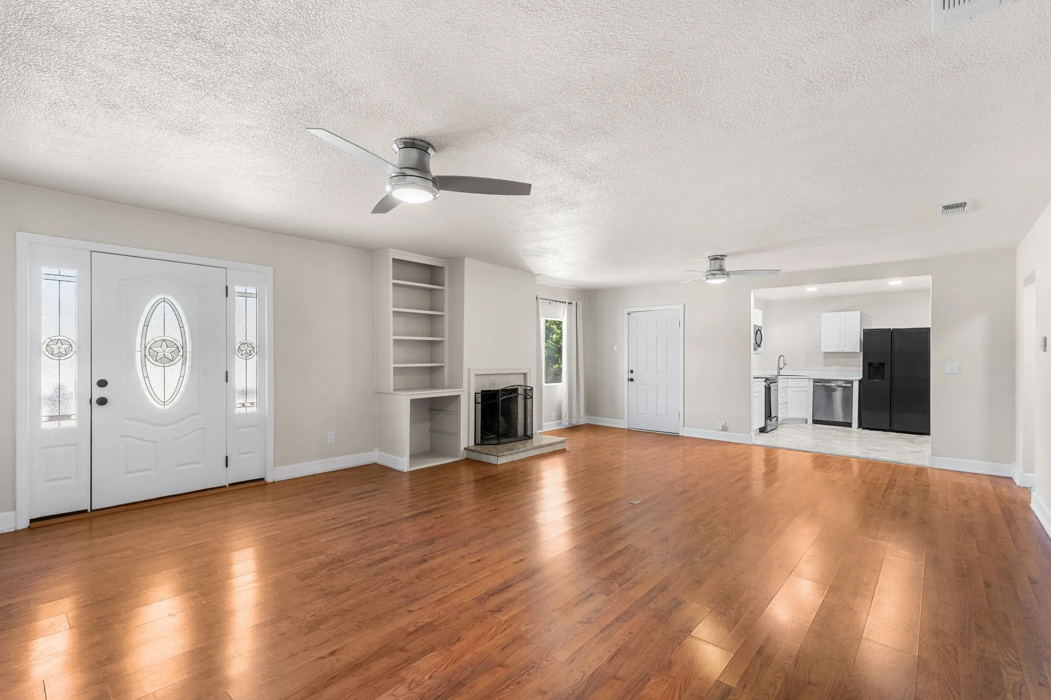 Single Family Residence For Sale in Mc Lennan County , 3524 N 27th Street, Waco, Texas 76708, 3 Bedroom, 3 Bathroom, 4 Garage spaces, 2,521 Sqft, built in 1951, mls#21361348, Real Estate Agent in Waco, Homes For Sale in Mc Lennan county, Homes For Sale in Waco, Realtor in Waco Texas, Real Estate Brokerage Independent Realty Texas, Luminita Cordes Realtor
